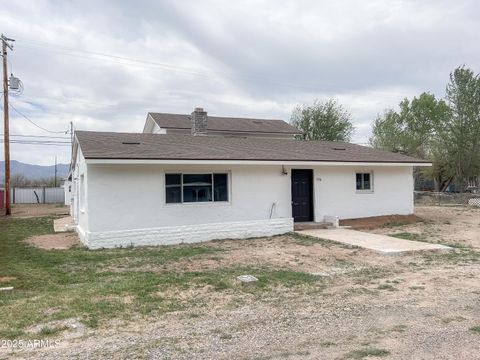 MLS: 6852277
