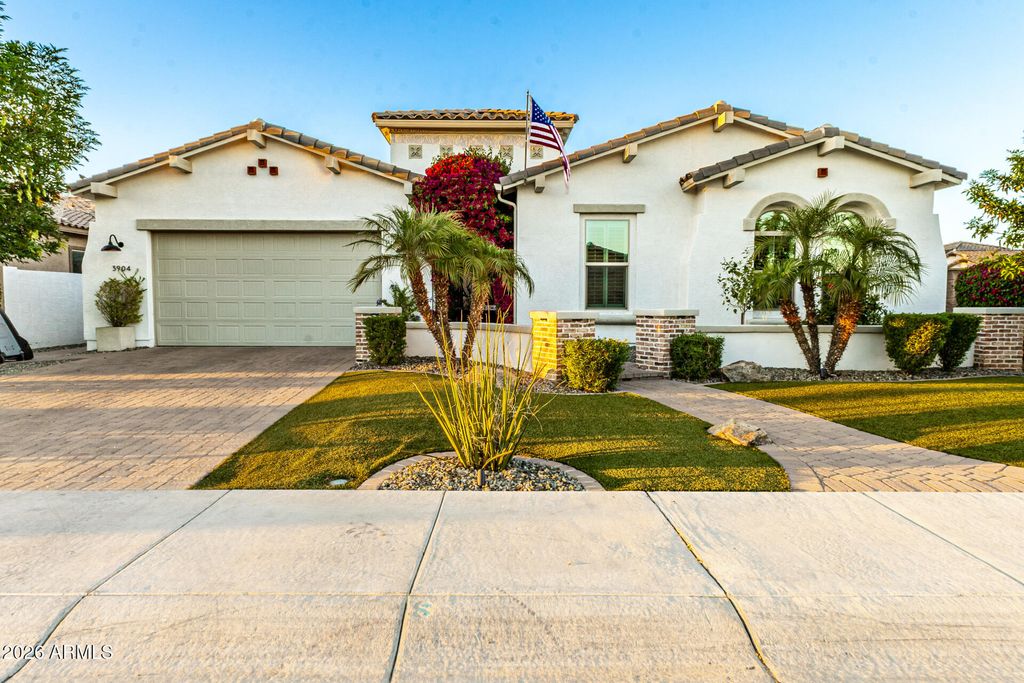 Photo of 3904 E Carob Drive, Gilbert, AZ 85298 (MLS # 6998562)