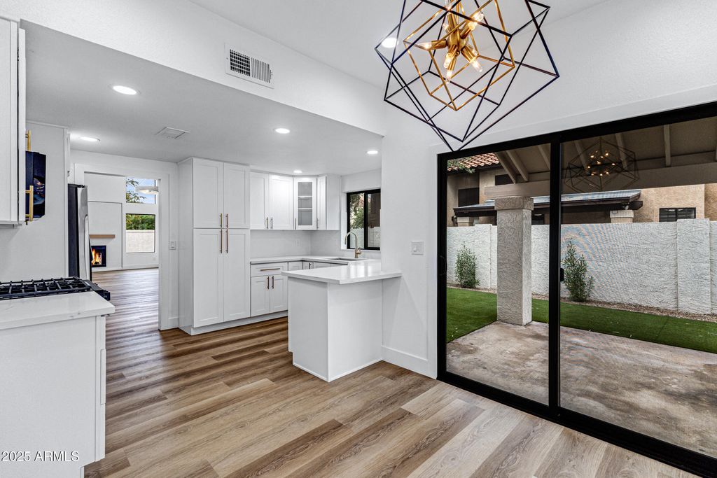 Photo of 2029 N Sunset Drive, Chandler, AZ 85225 (MLS # 6950591)