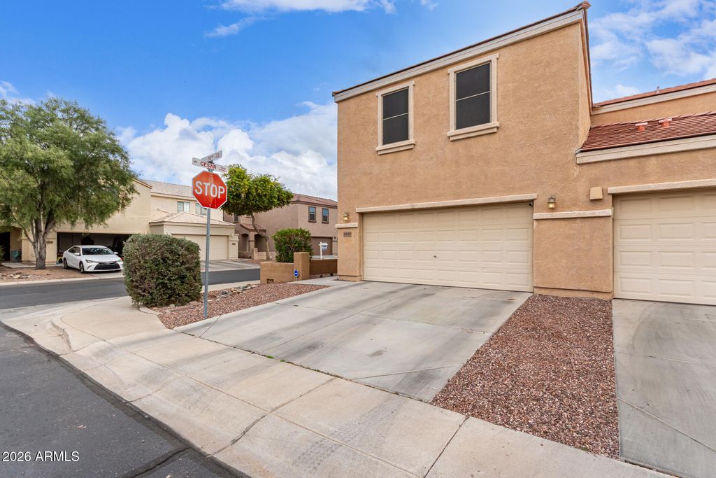 Photo of 10643 N 70th Drive, Peoria, AZ 85345 (MLS # 6975114)