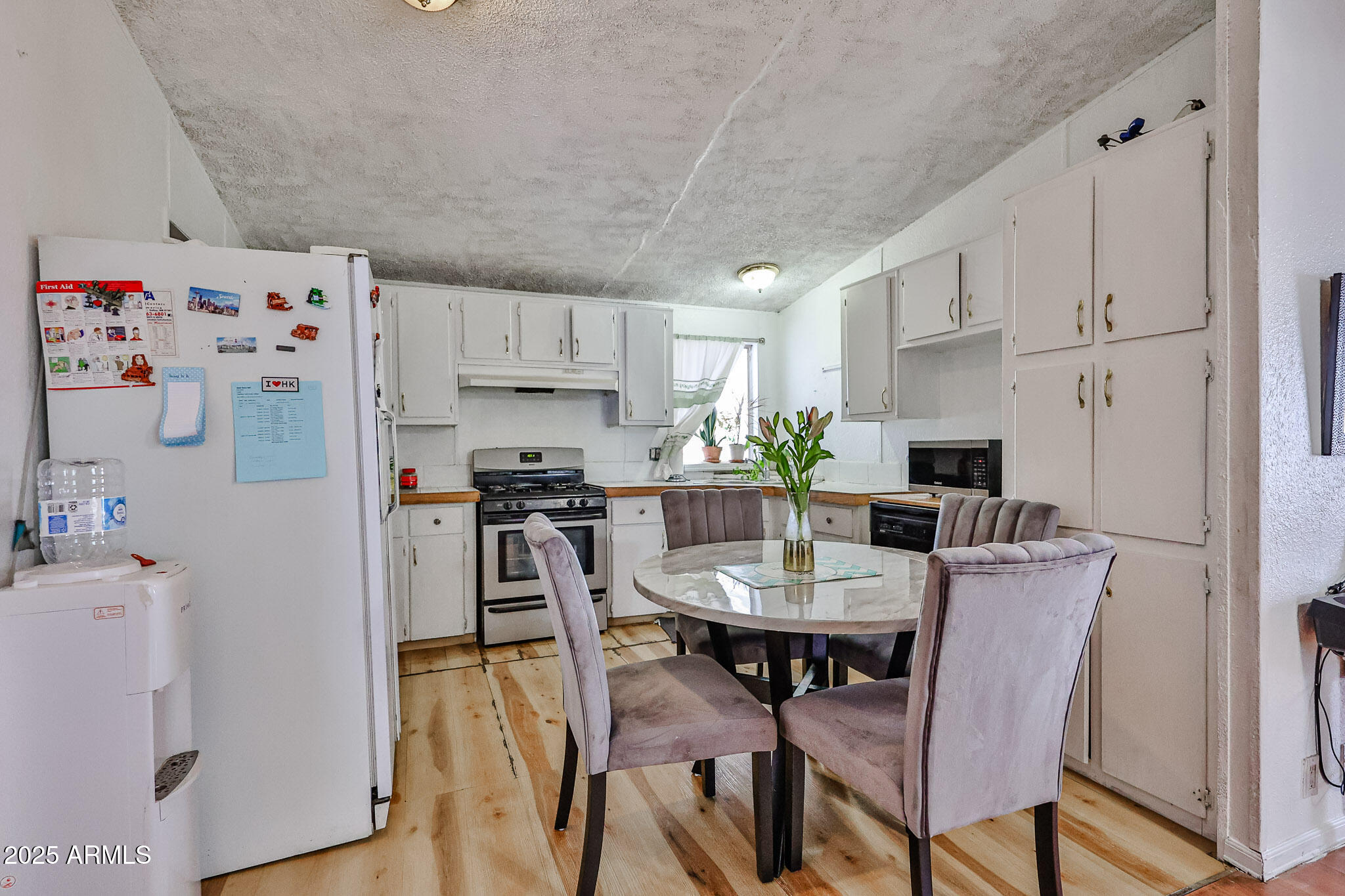 7302 W Peoria Avenue 74