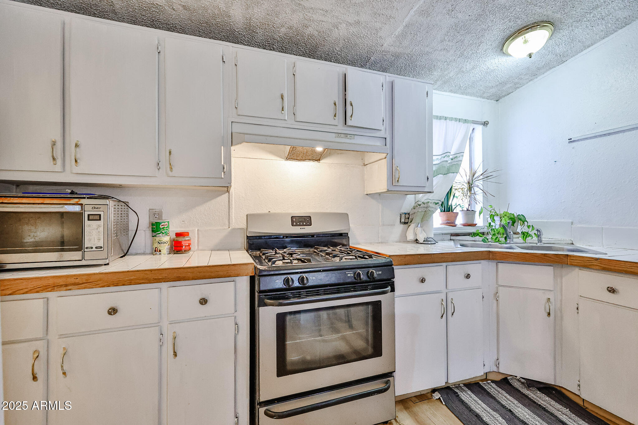 7302 W Peoria Avenue 74