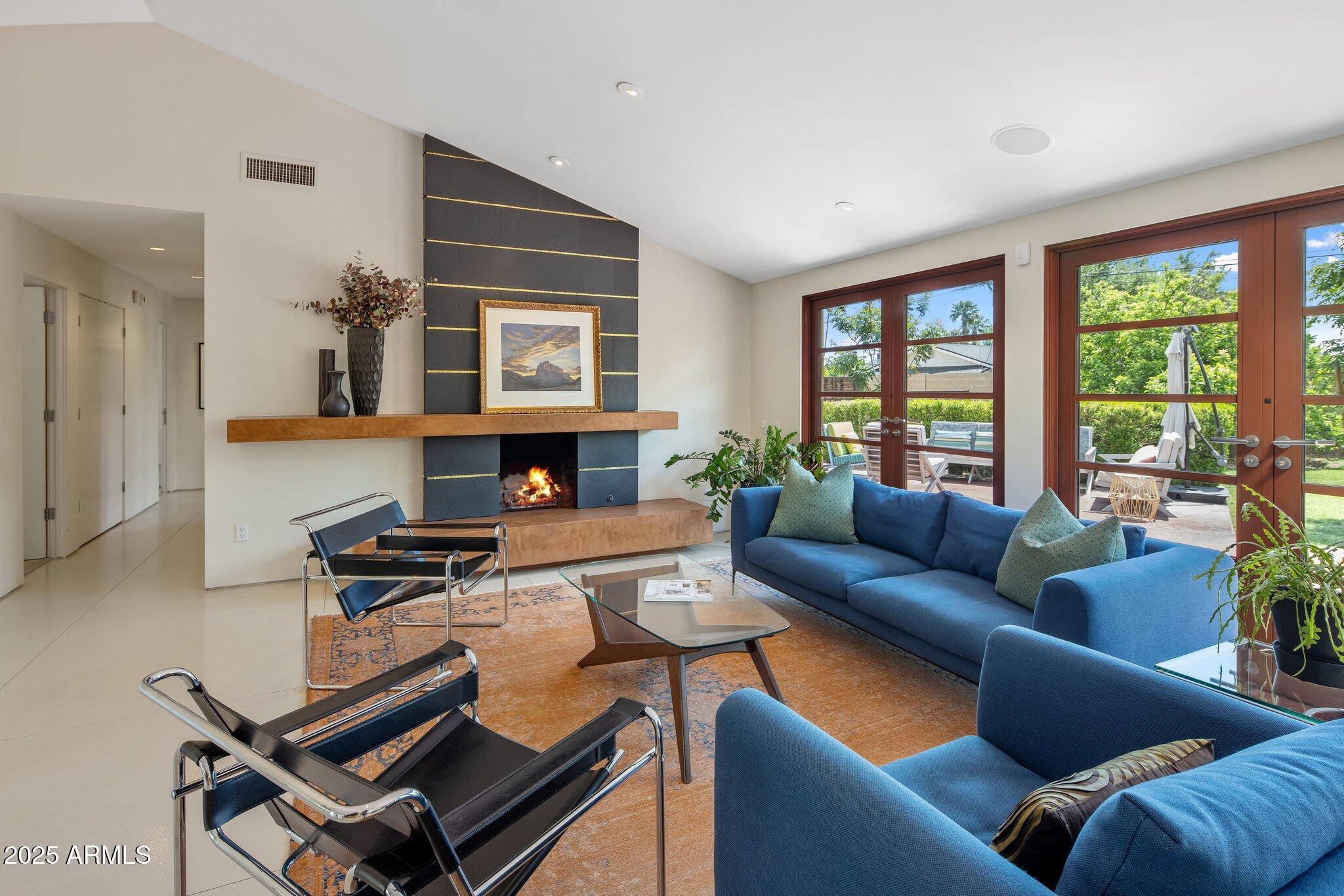 4210 N 63RD Place