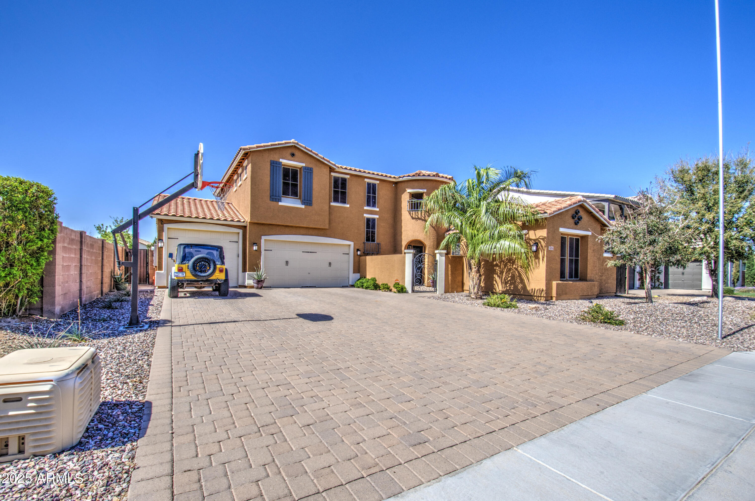 3016 N GLENVIEW --