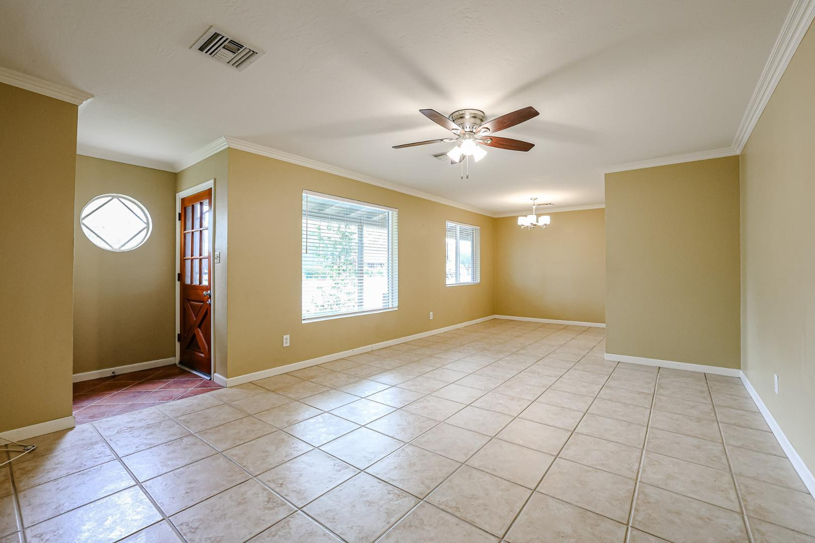 1005 E Cavalier Drive