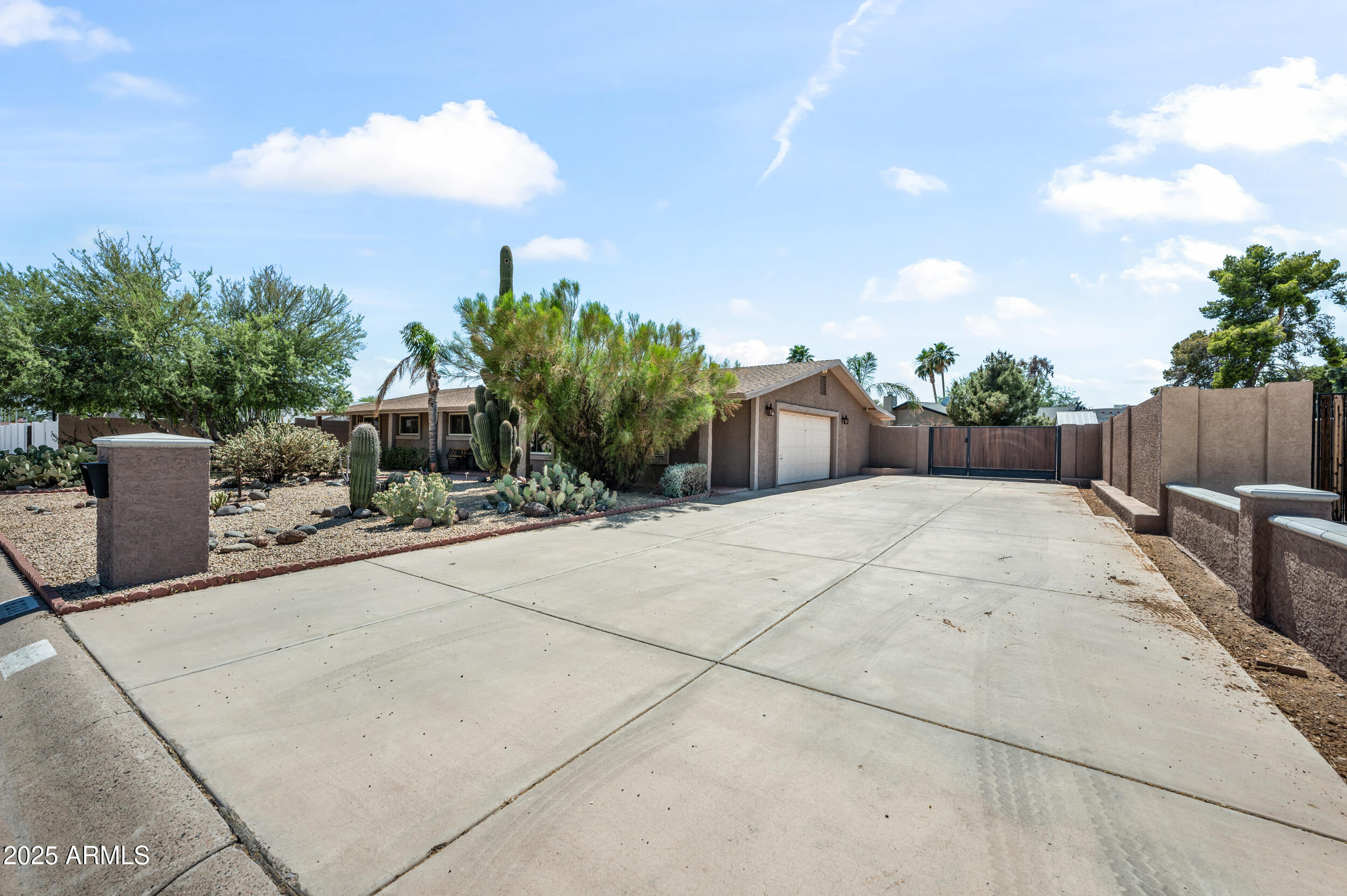 18212 N 43RD Place