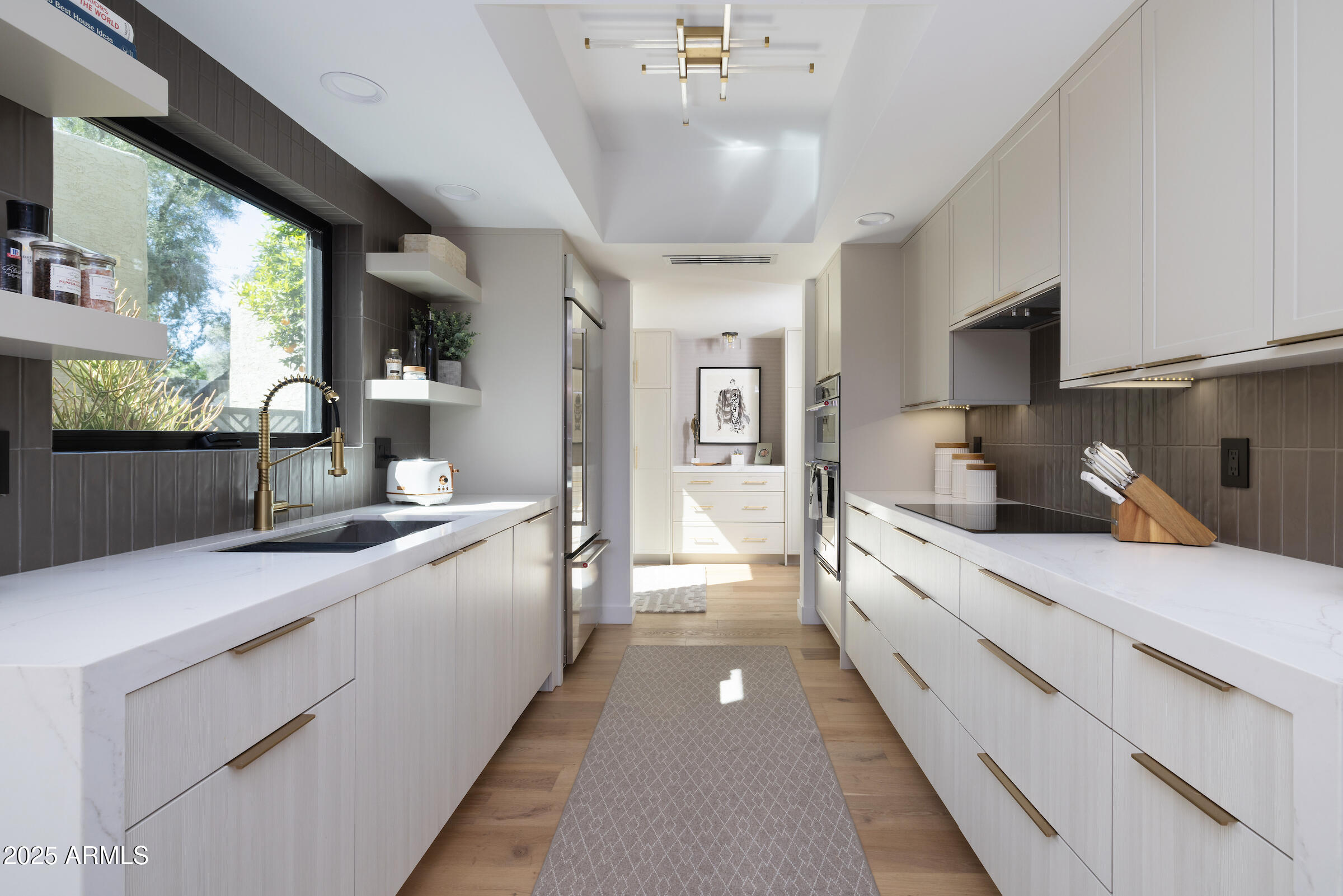 7209 E MCDONALD Drive 53