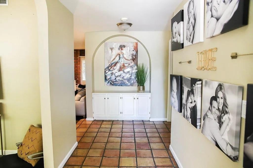 8031 E Ferzon Trail