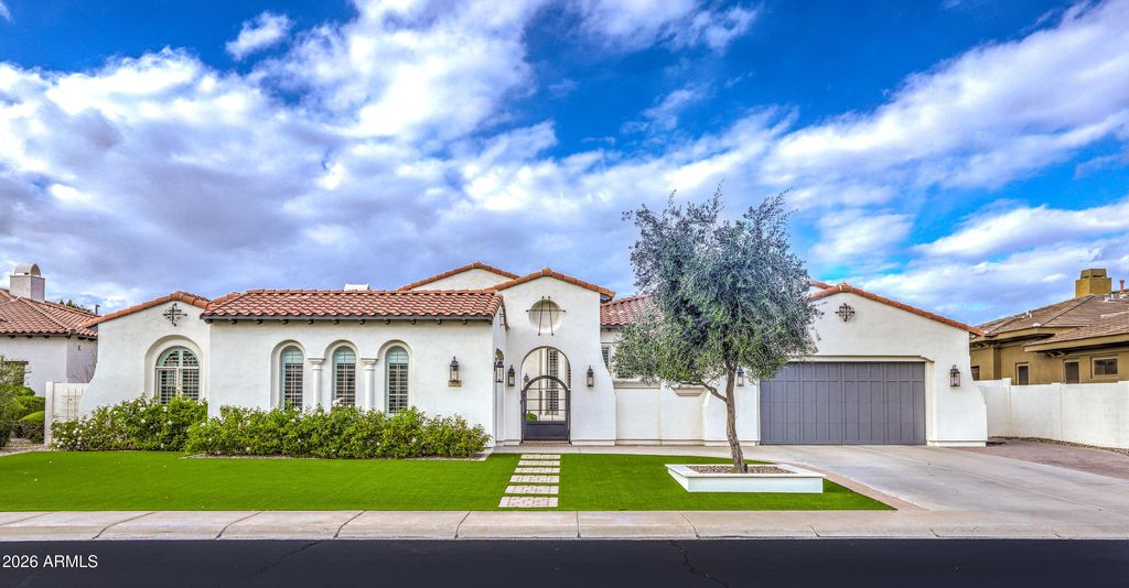 Photo of 3330 E Cedar Drive, Chandler, AZ 85249 (MLS # 6987812)