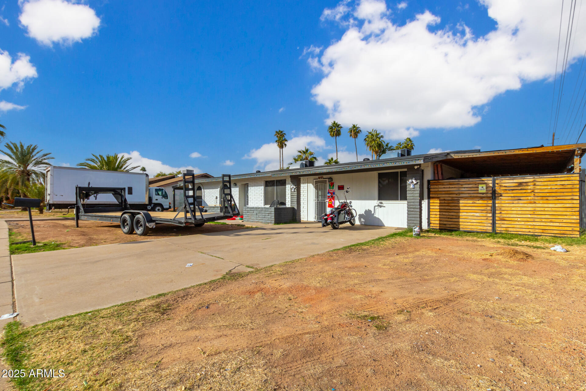 3502 W IRONWOOD Drive