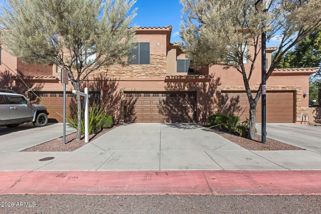 Photo of 21655 N 36th Avenue #124, Glendale, AZ 85308 (MLS # 6972214)