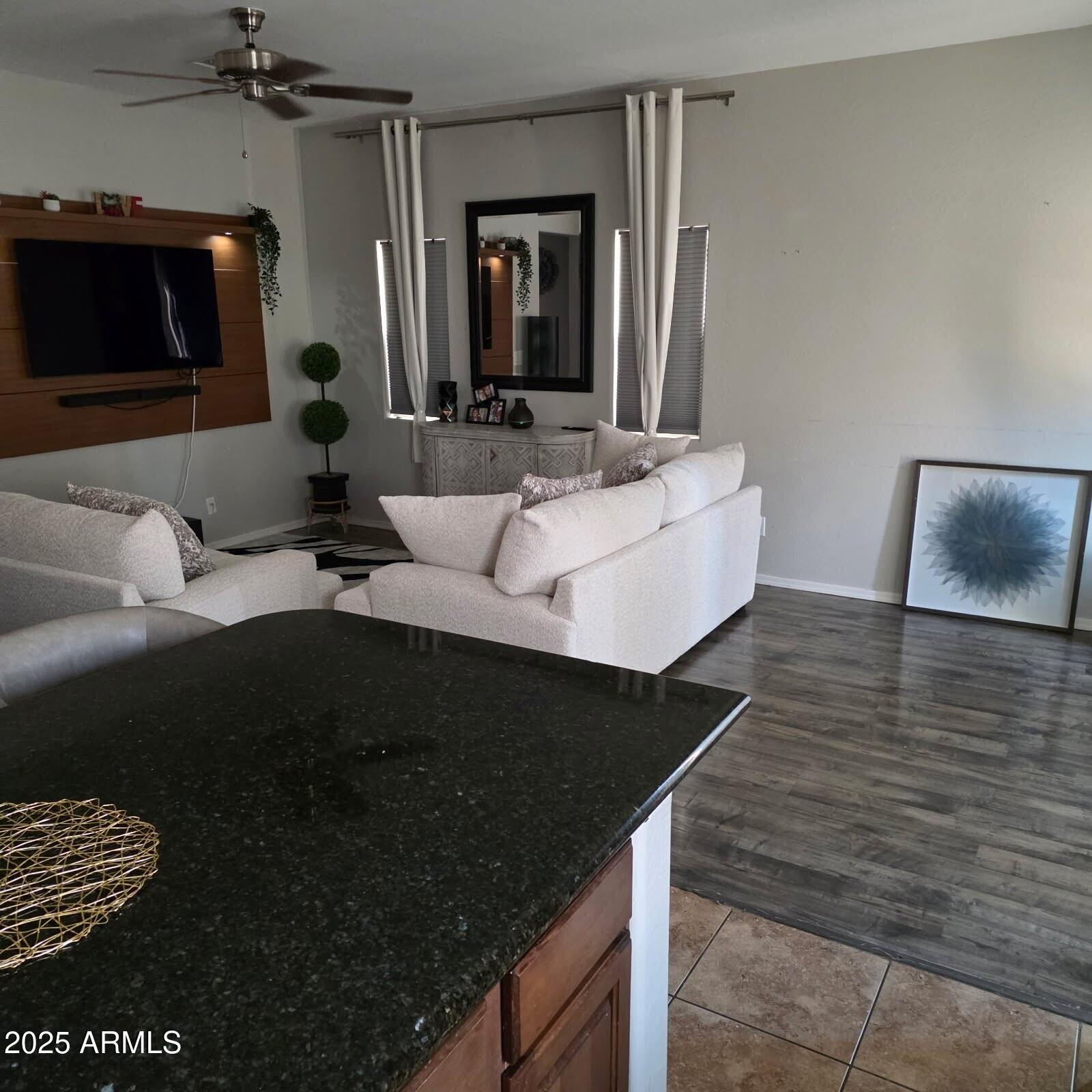 4717 E Redfield Road