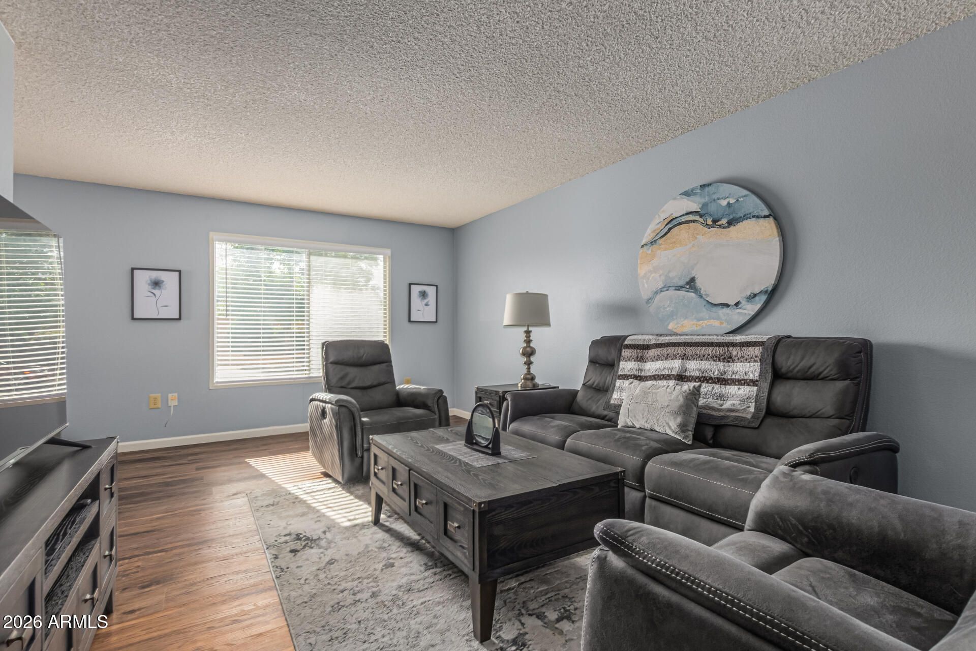 9806 W LANCASTER Drive