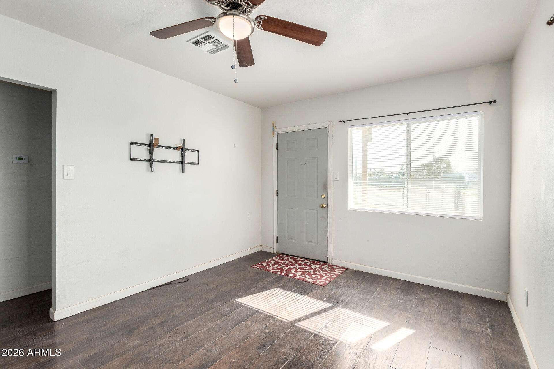 460 W SPRUELL Avenue