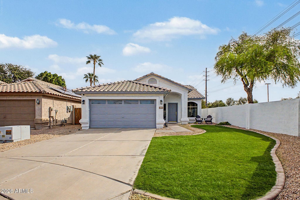 Photo of 1601 E Barbarita Avenue, Gilbert, AZ 85234 (MLS # 7081606)