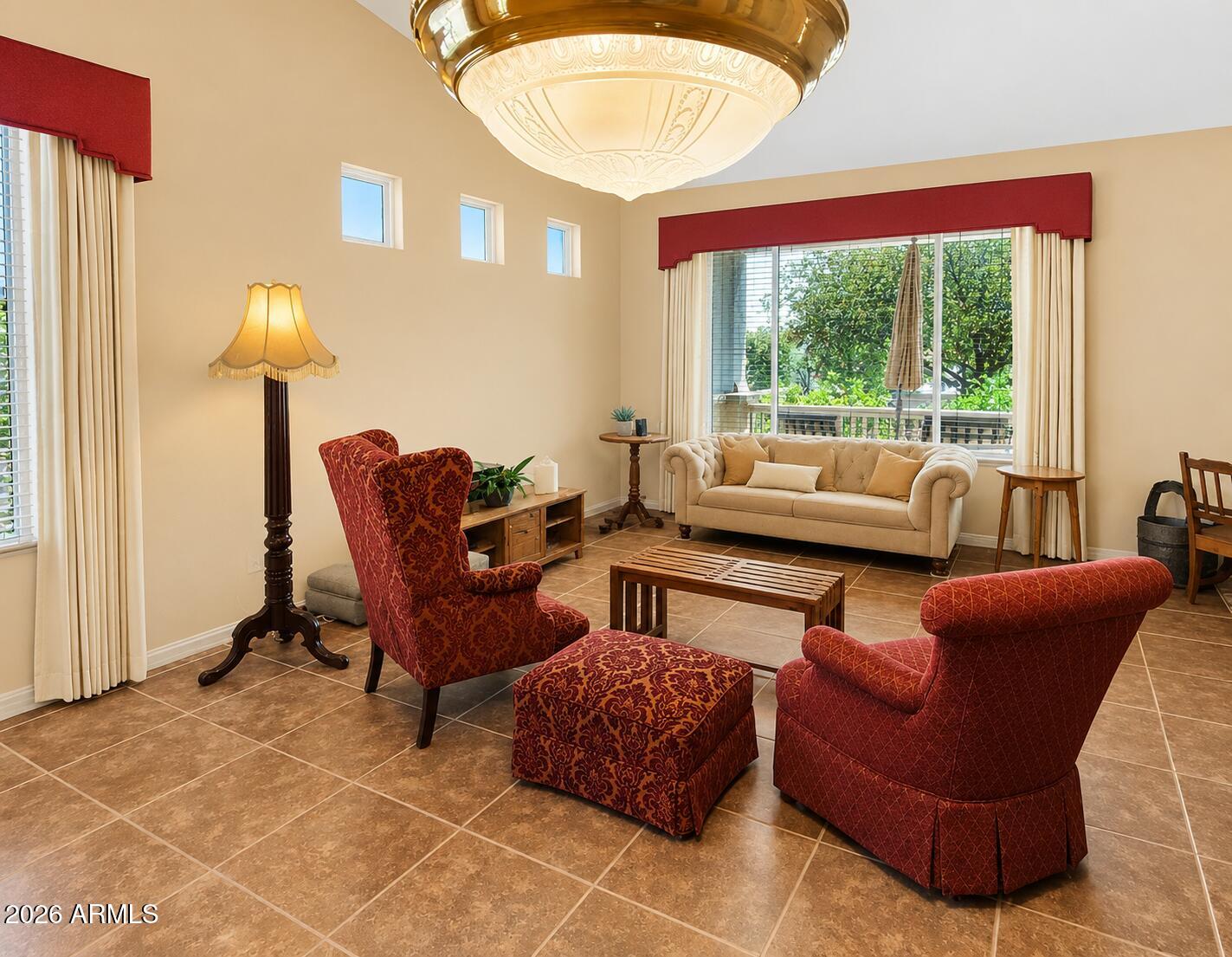 330 S DESPERADO Drive