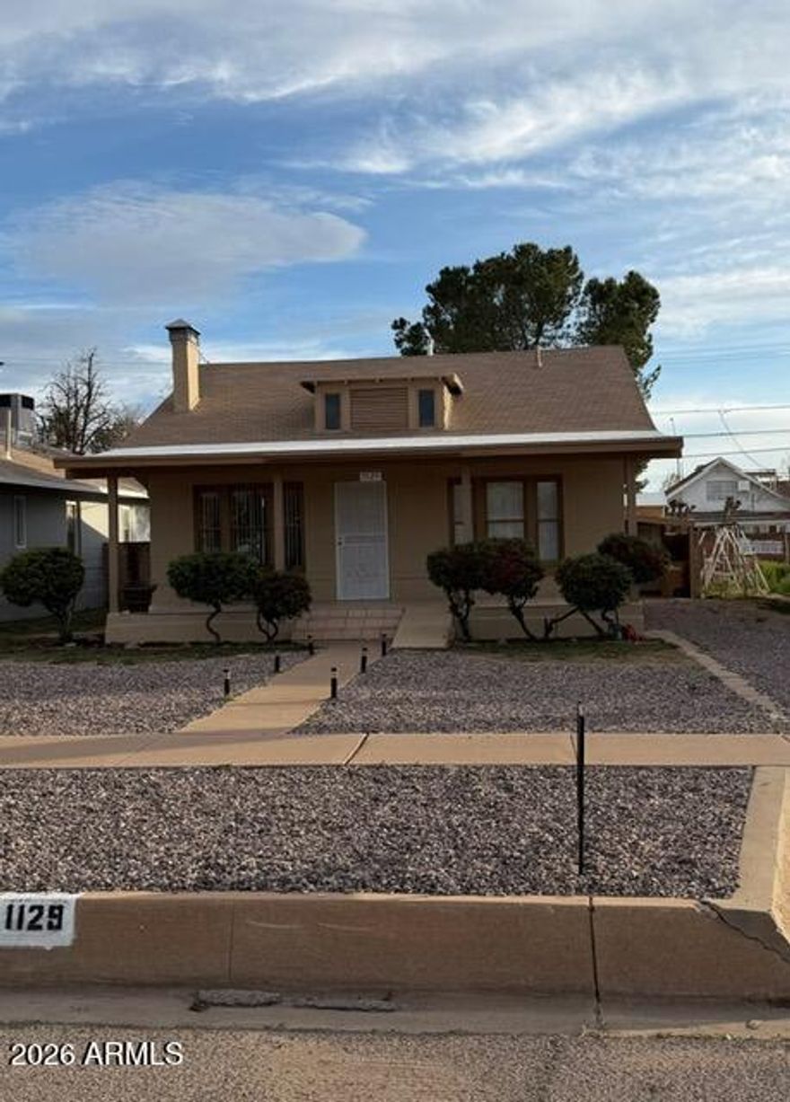 COME CHECK OUT THIS BEAUTIFUL HISTORIC PROPERTY WITH ORIGINAL HARD WOOD FLOORS IN HISTORIC NEIGHBORHOOD LOCATED IN THE HEART OF DOUGLAS AZ. GRANITE, KITCHEN COUNTERTOPS, UPDATED BATHROOMS, AND CARPETING IN BEDROOMS, UPDATED LIGHTING THROUGHOUT...