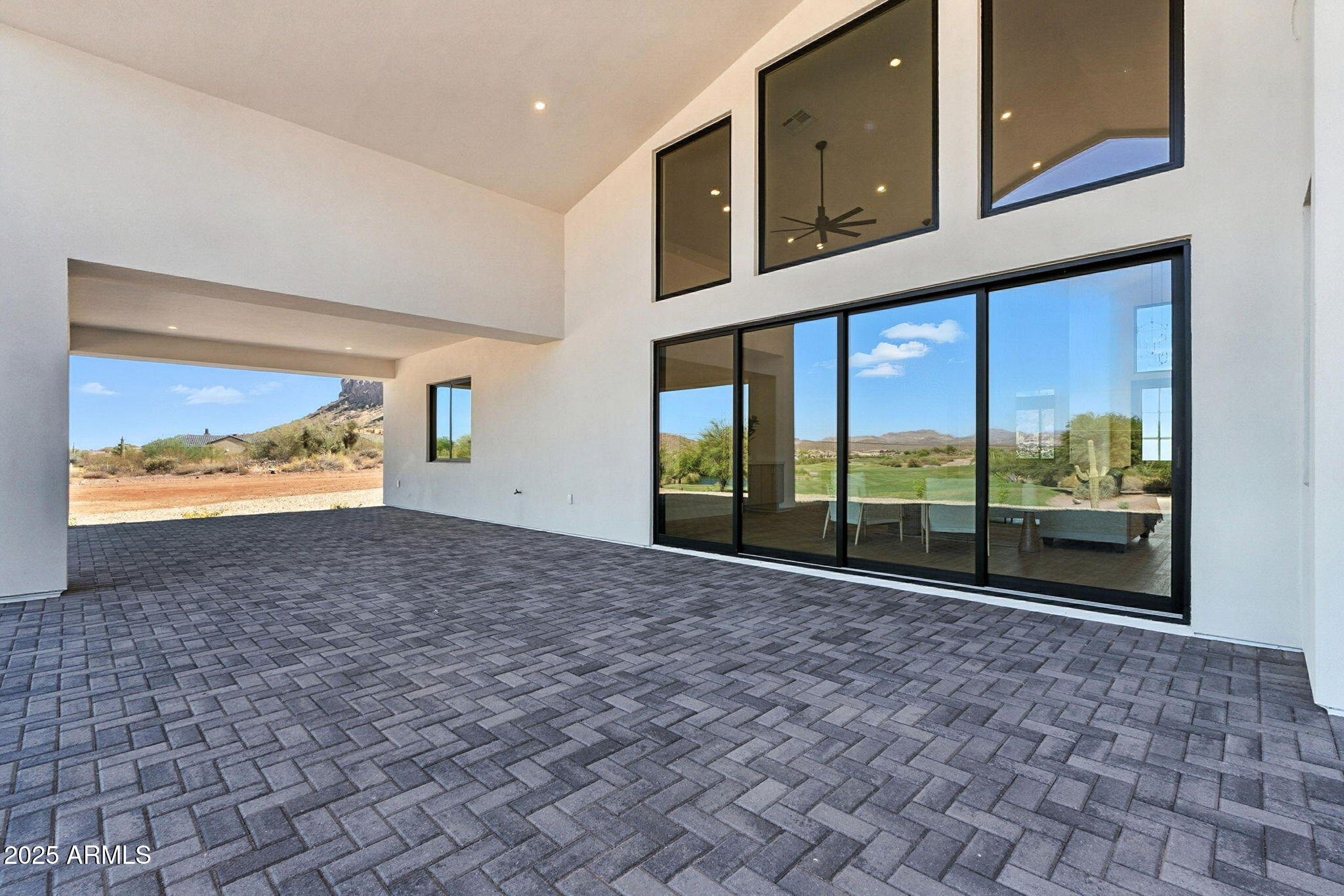 Montana Dorada - Residential
