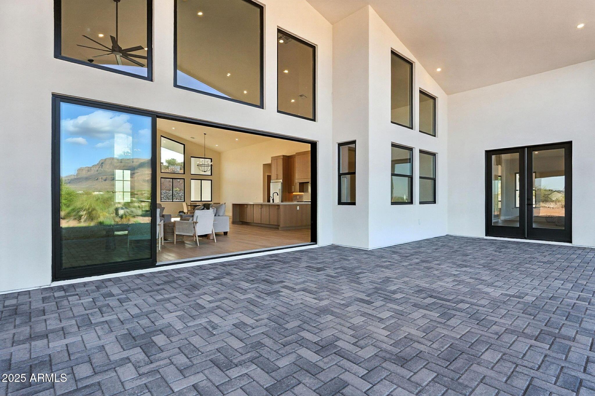 Montana Dorada - Residential