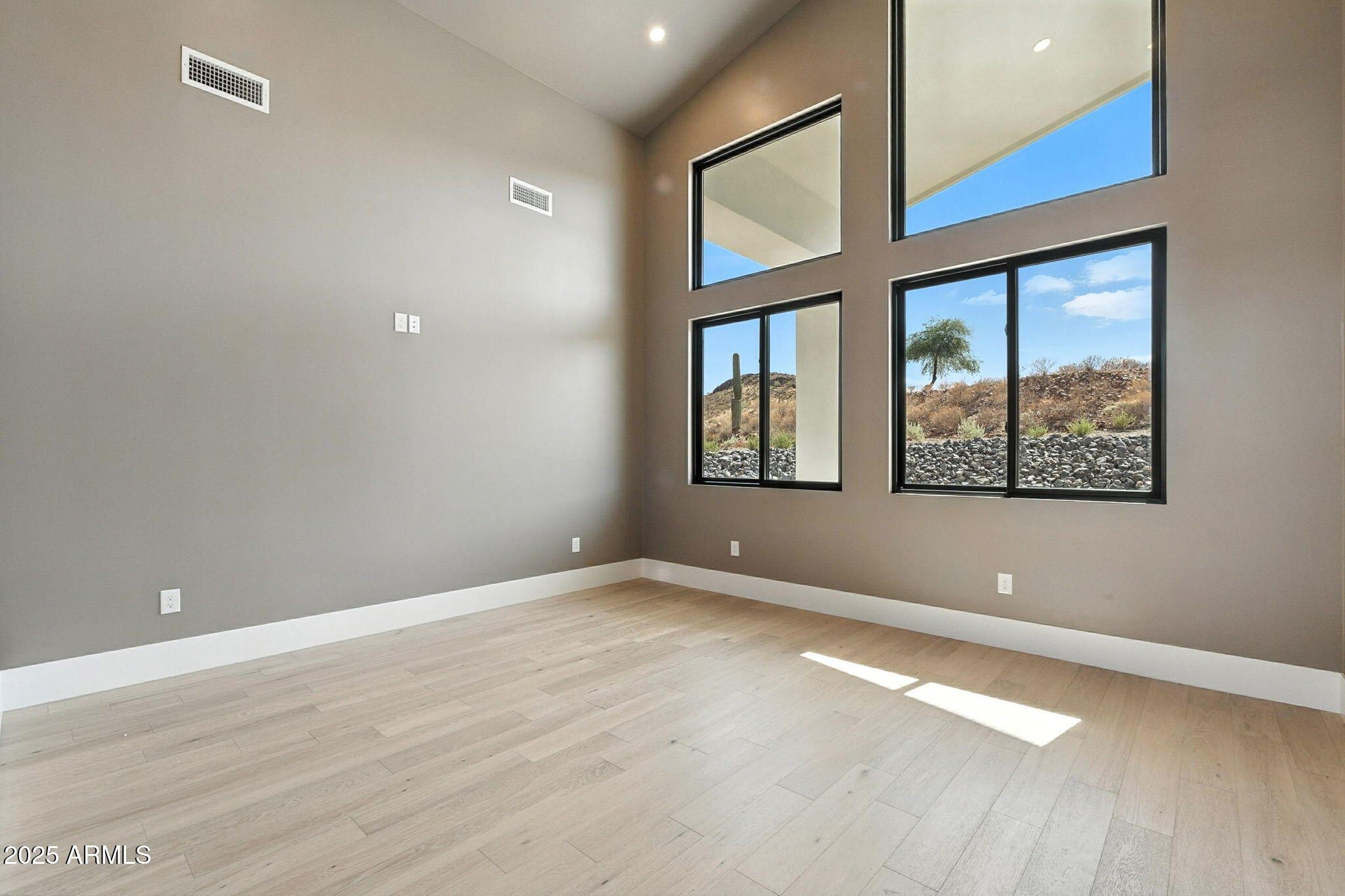 Montana Dorada - Residential