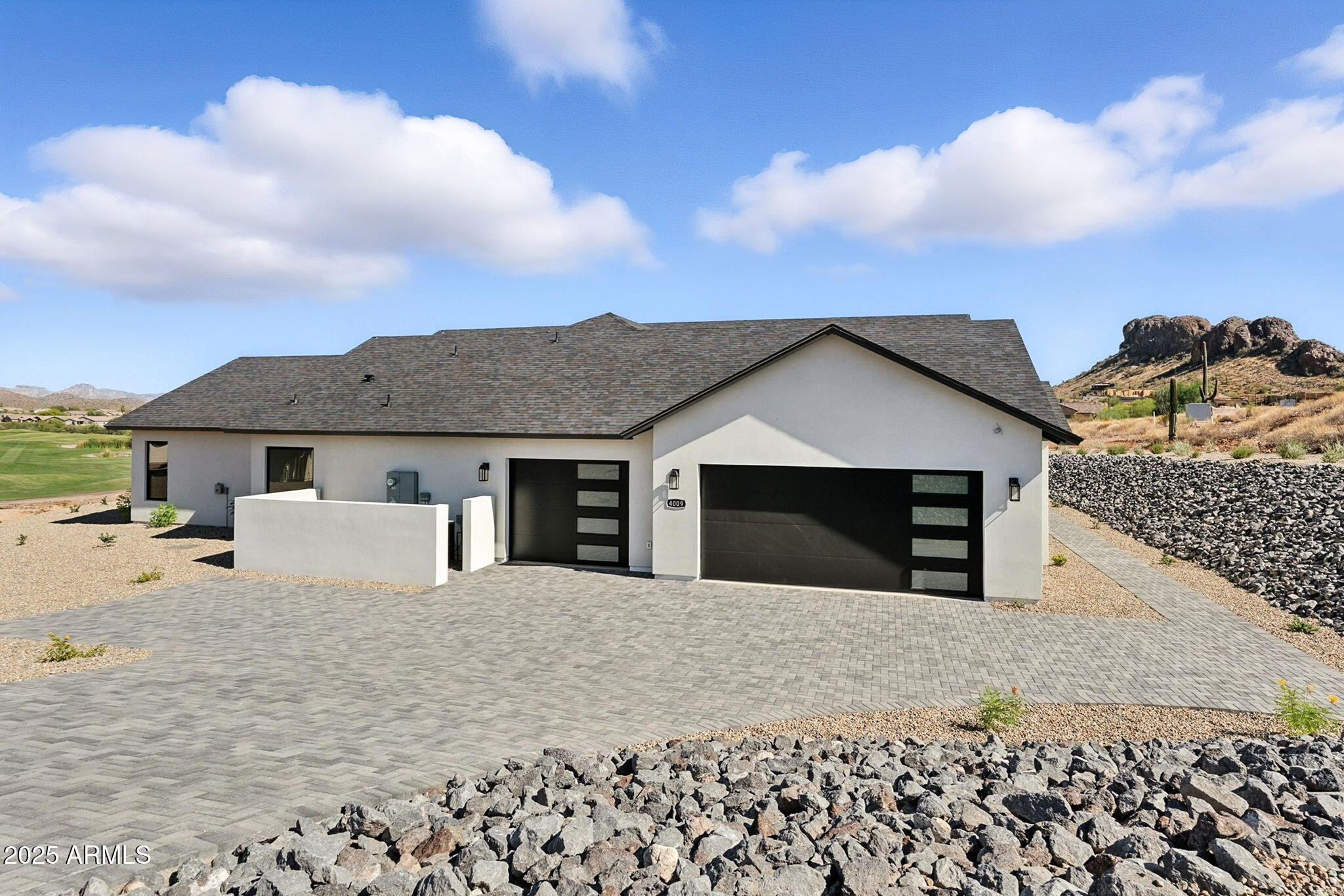 Montana Dorada - Residential