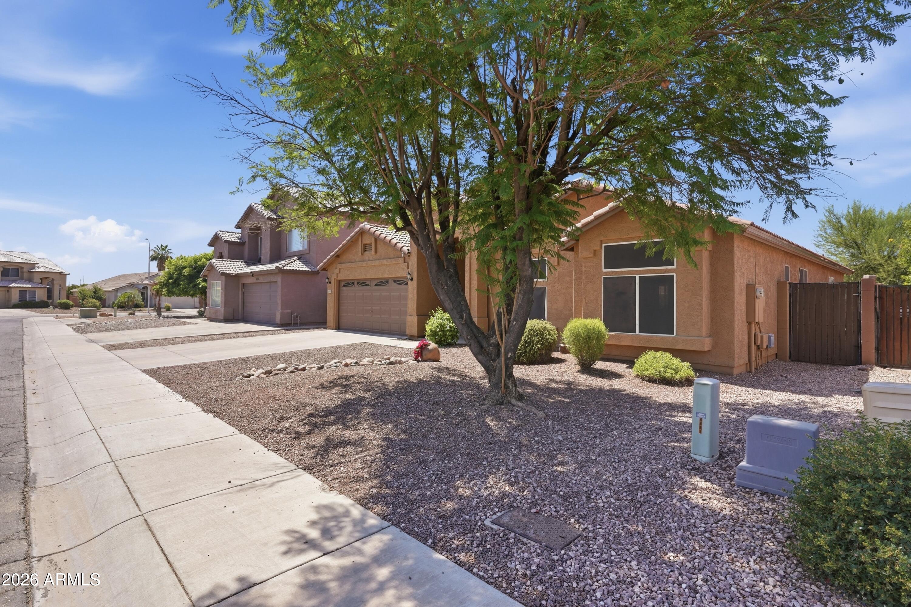 4441 E COTTONWOOD Lane