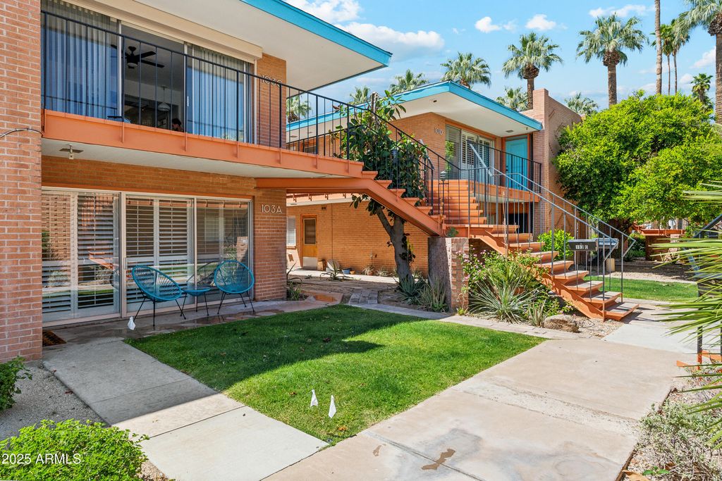 Photo of 103 E Palm Lane #103-A, Phoenix, AZ 85004 (MLS # 6940432)