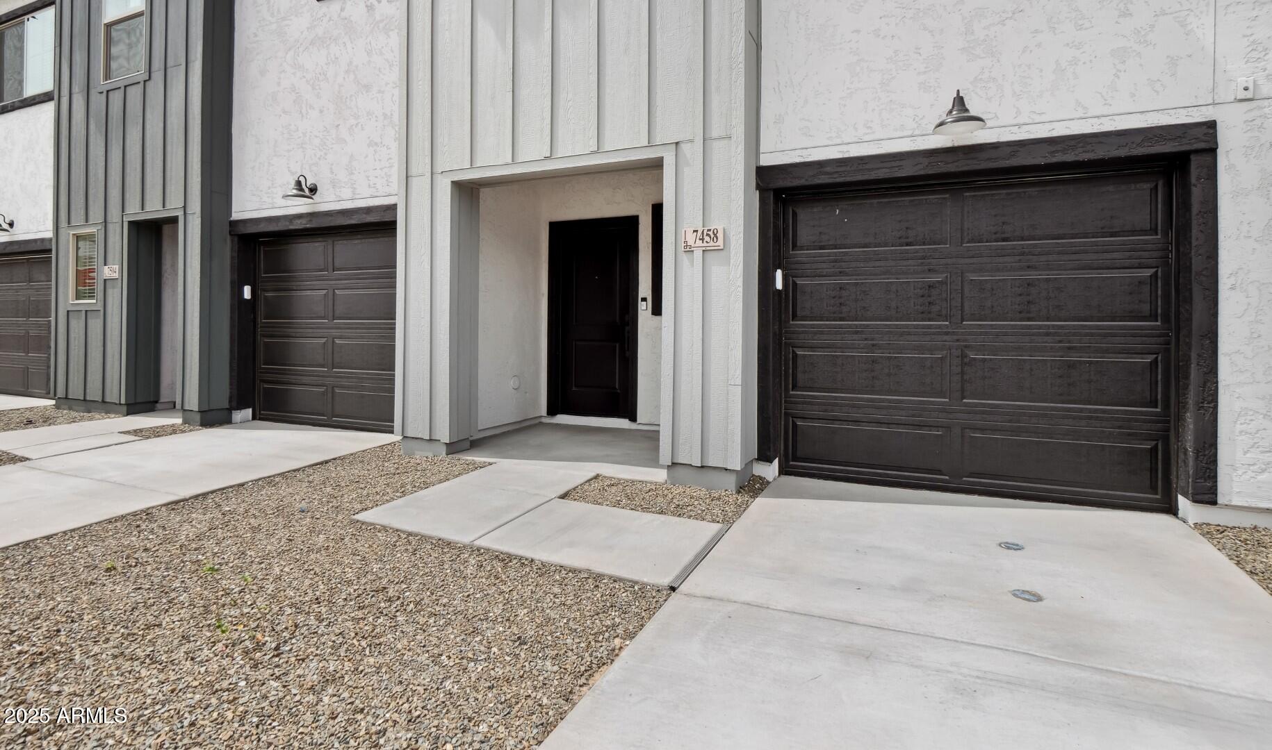 7458 S 75th Drive