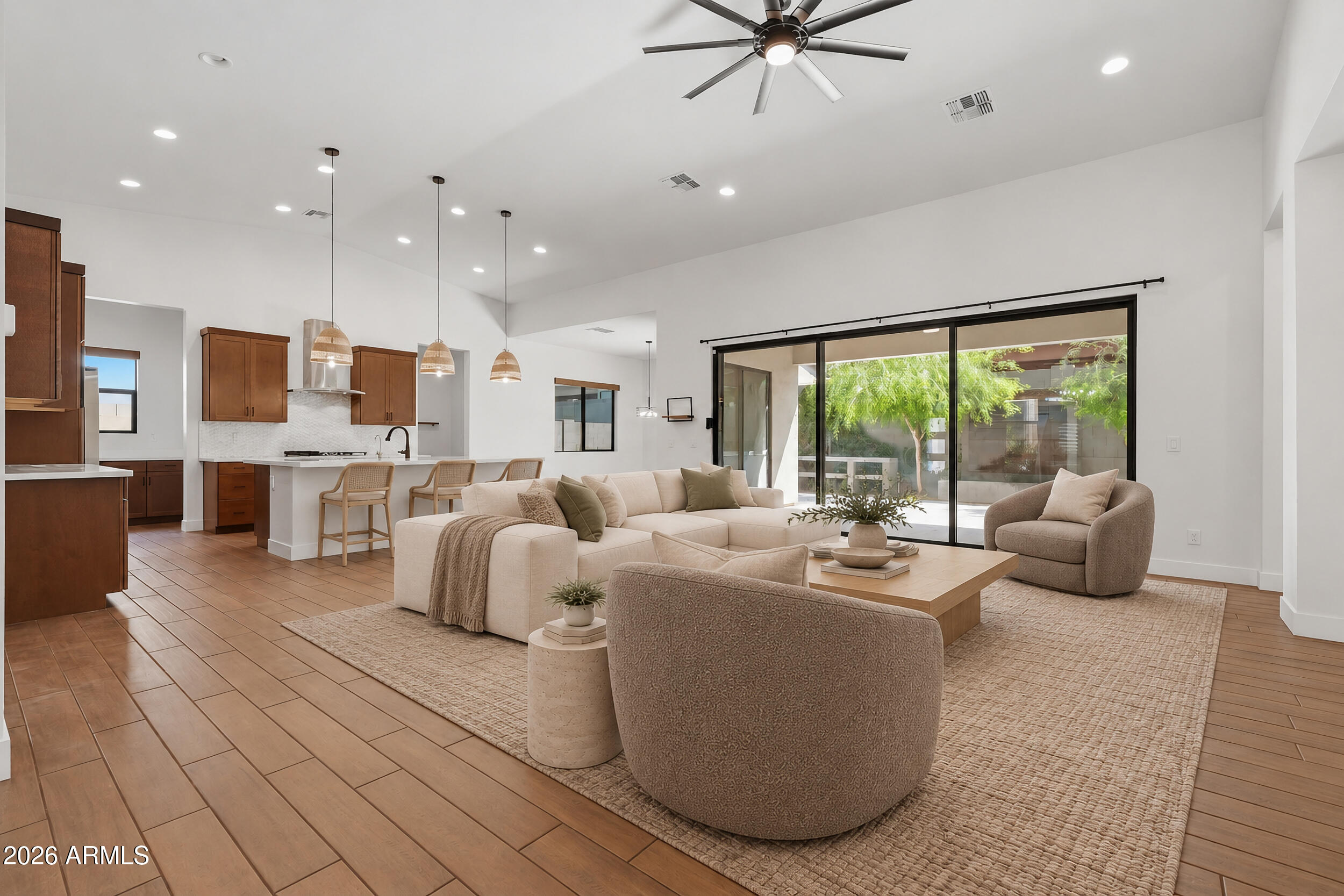 813 E Corral Road