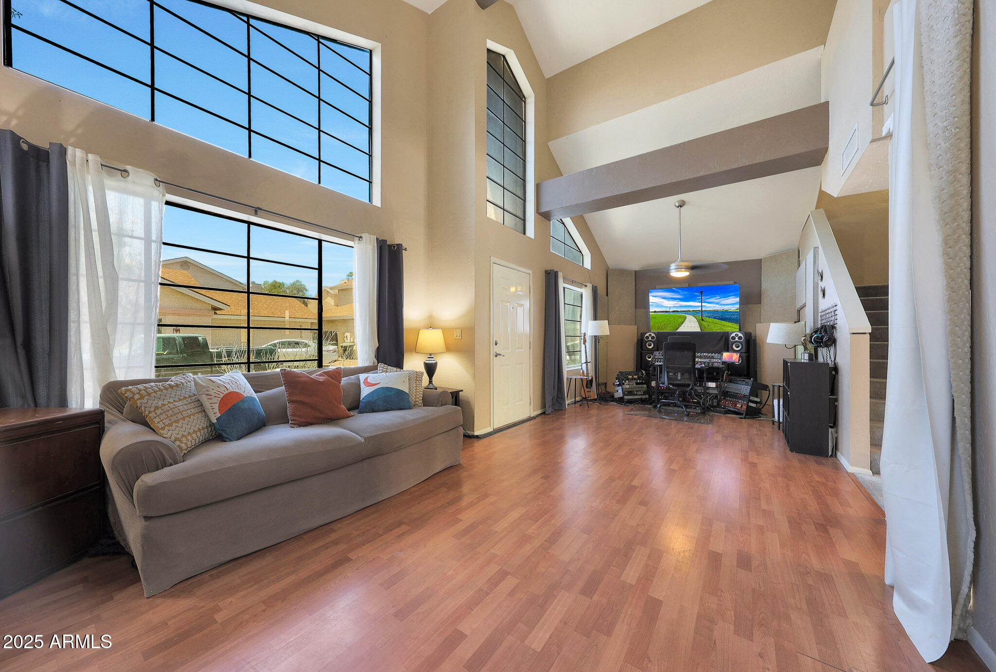 Search Homes 4 4210 W ROSEMONTE Drive