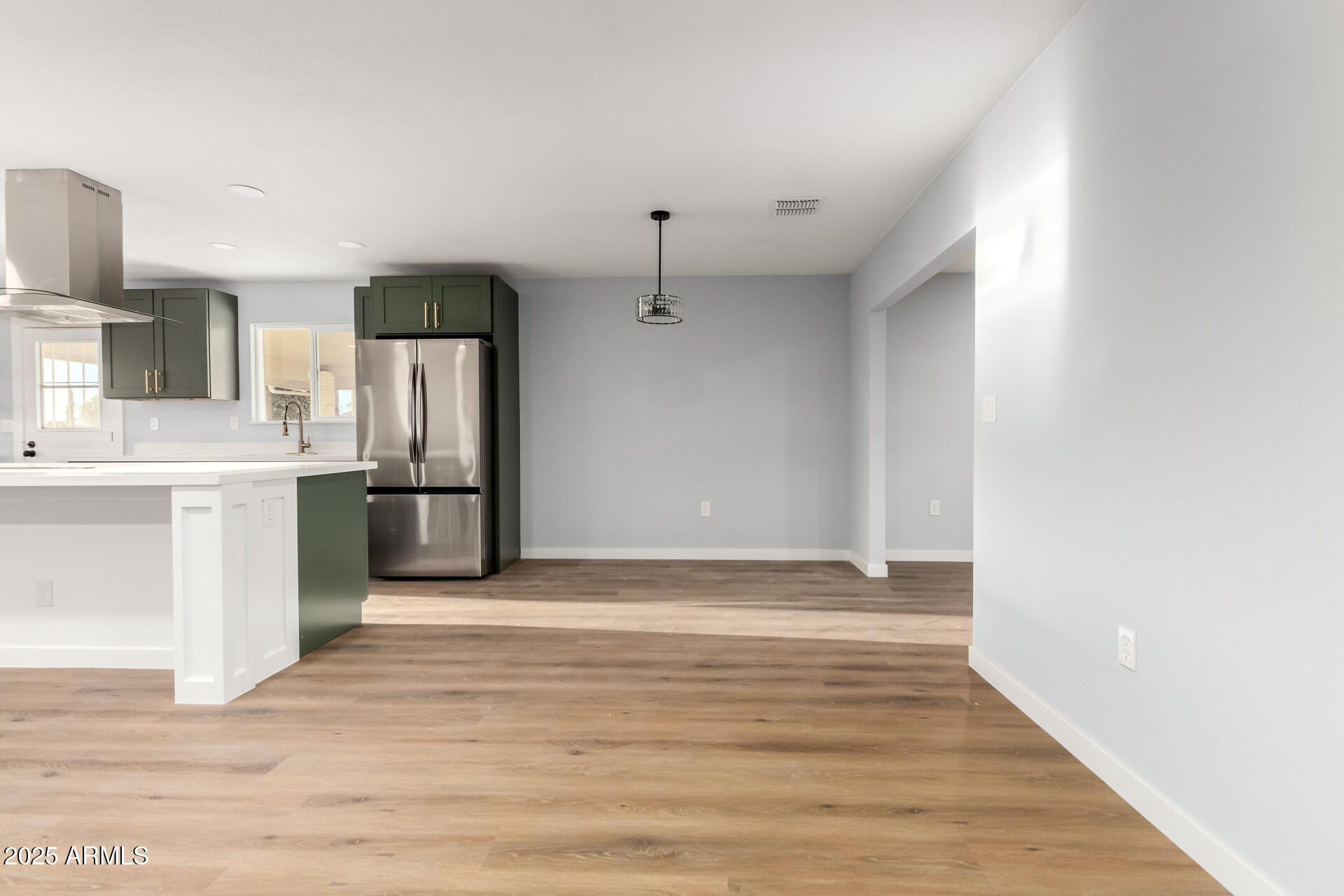 10210 W CHARTER OAK Drive