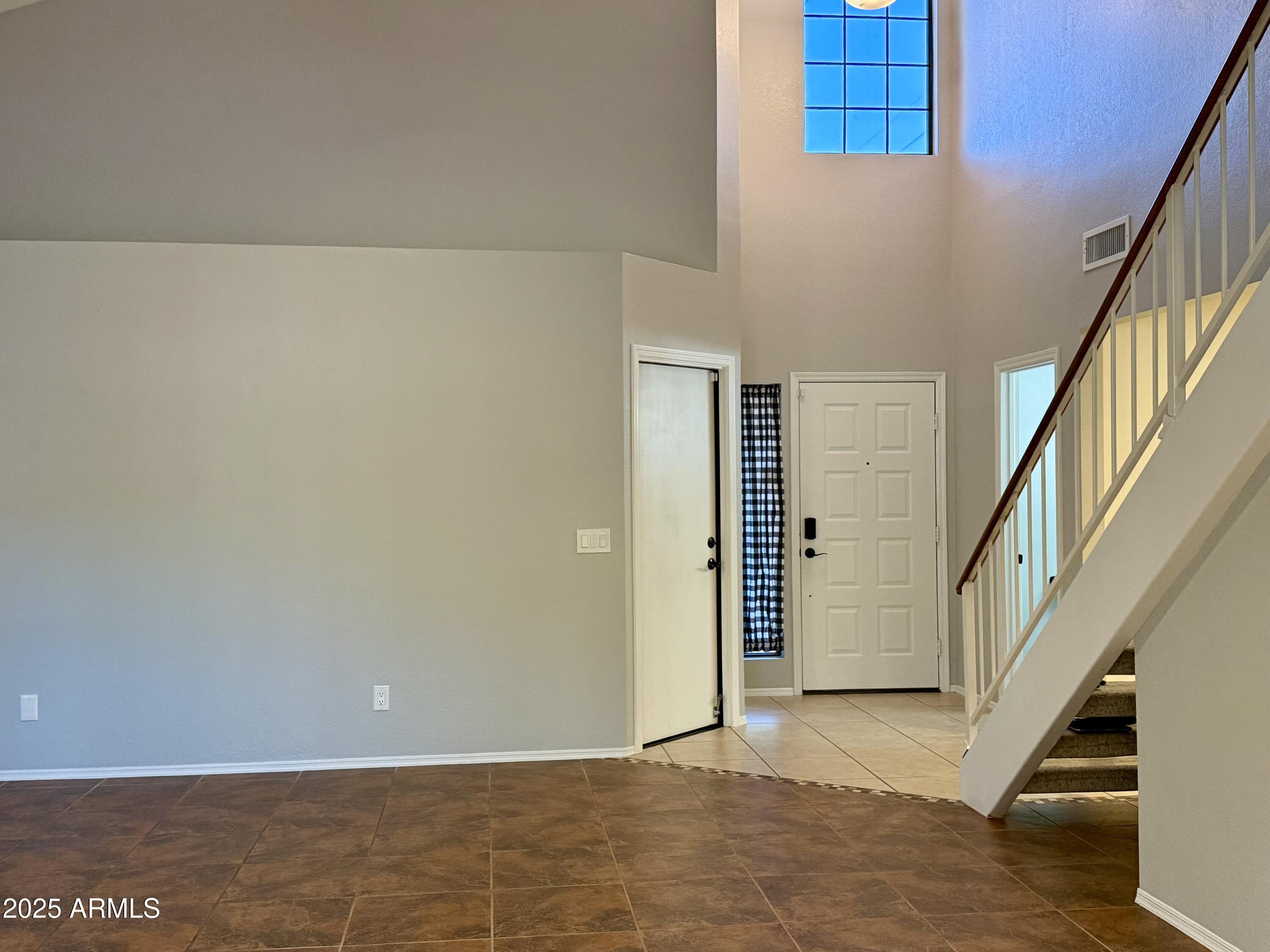4028 E MOUNTAIN SAGE Drive