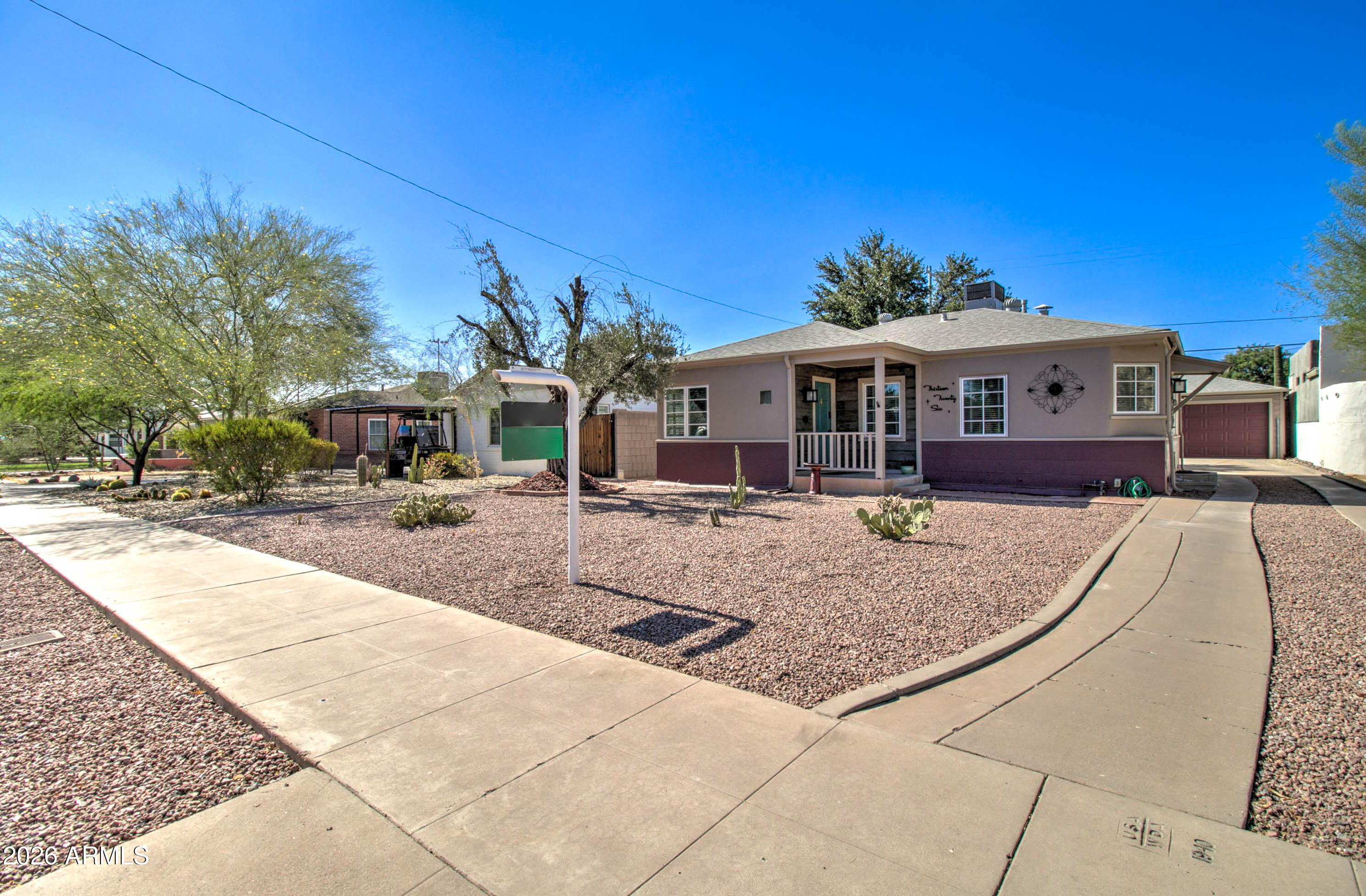 1326 E CORONADO Road