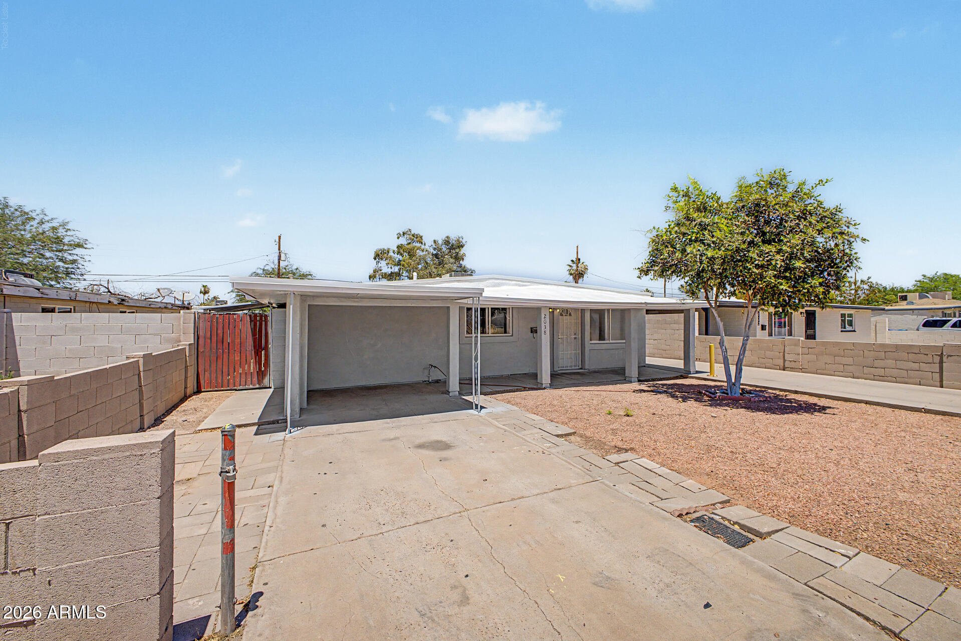 2038 E LEMON Street