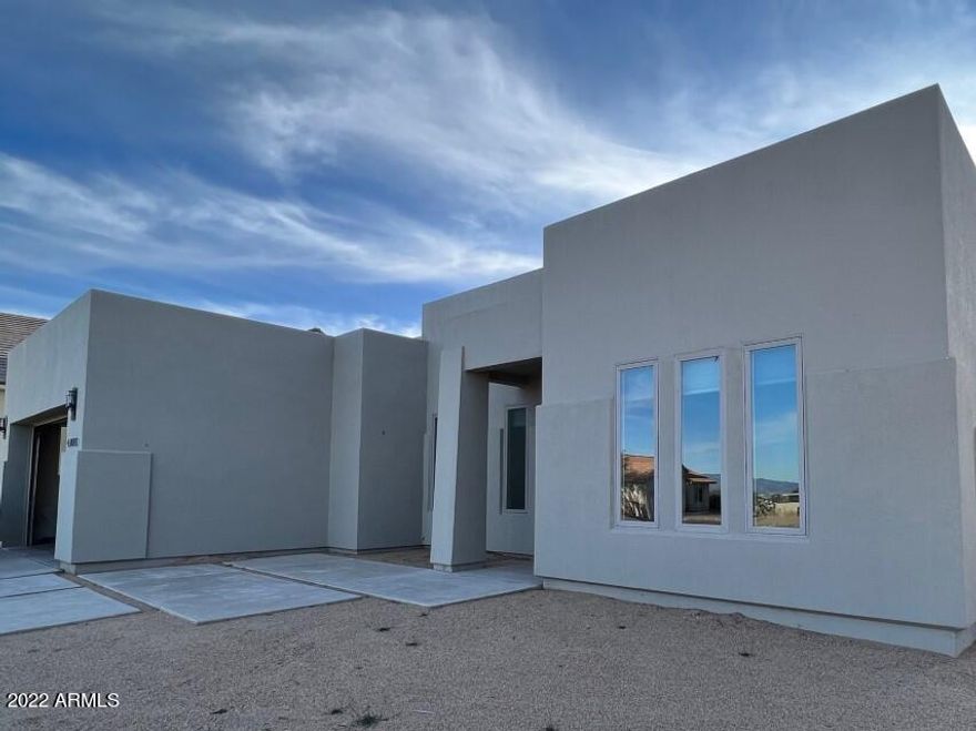 CUSTOM BUILT, 4Bd/2.5 BA, WELL-MAINTAINED, ONE OWNER HOME! This home has ALL the bells and whistles to make it the perfect home for YOU! The kitchen is a Chef's Delight with slow-close, pull-out drawers, plenty of counter/cabinet space, wrap-around breakfast bar, wine cooler & a convection oven. The Great room has a remote controlled gas fireplace & remote blinds. More benefits of this gorgeous home include ceiling fans throughout, solar, reverse osmosis, those needed connections for your electronics and much, much MORE! The master suite boasts double sinks, garden tub & separate shower plus a custom walk-in closet. Entertain friends & family on the large back patio while you enjoy the majestic mountain views. PLUS a 18X45 insulated heated and cooled SHOP with 100 amp panel!