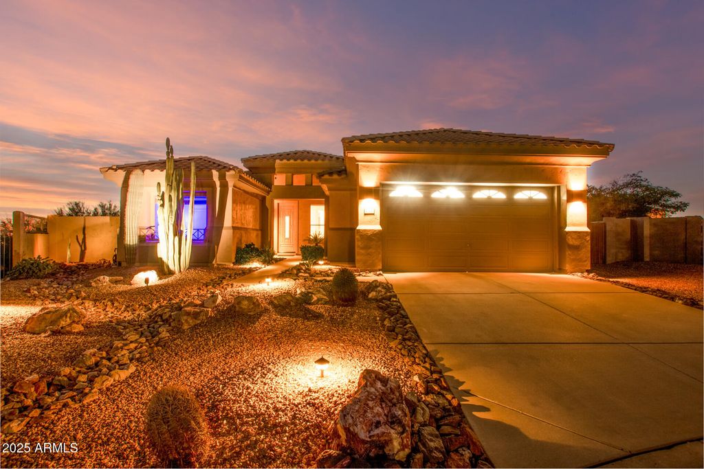 Photo of 7302 E Minton Circle, Mesa, AZ 85207 (MLS # 6930907)