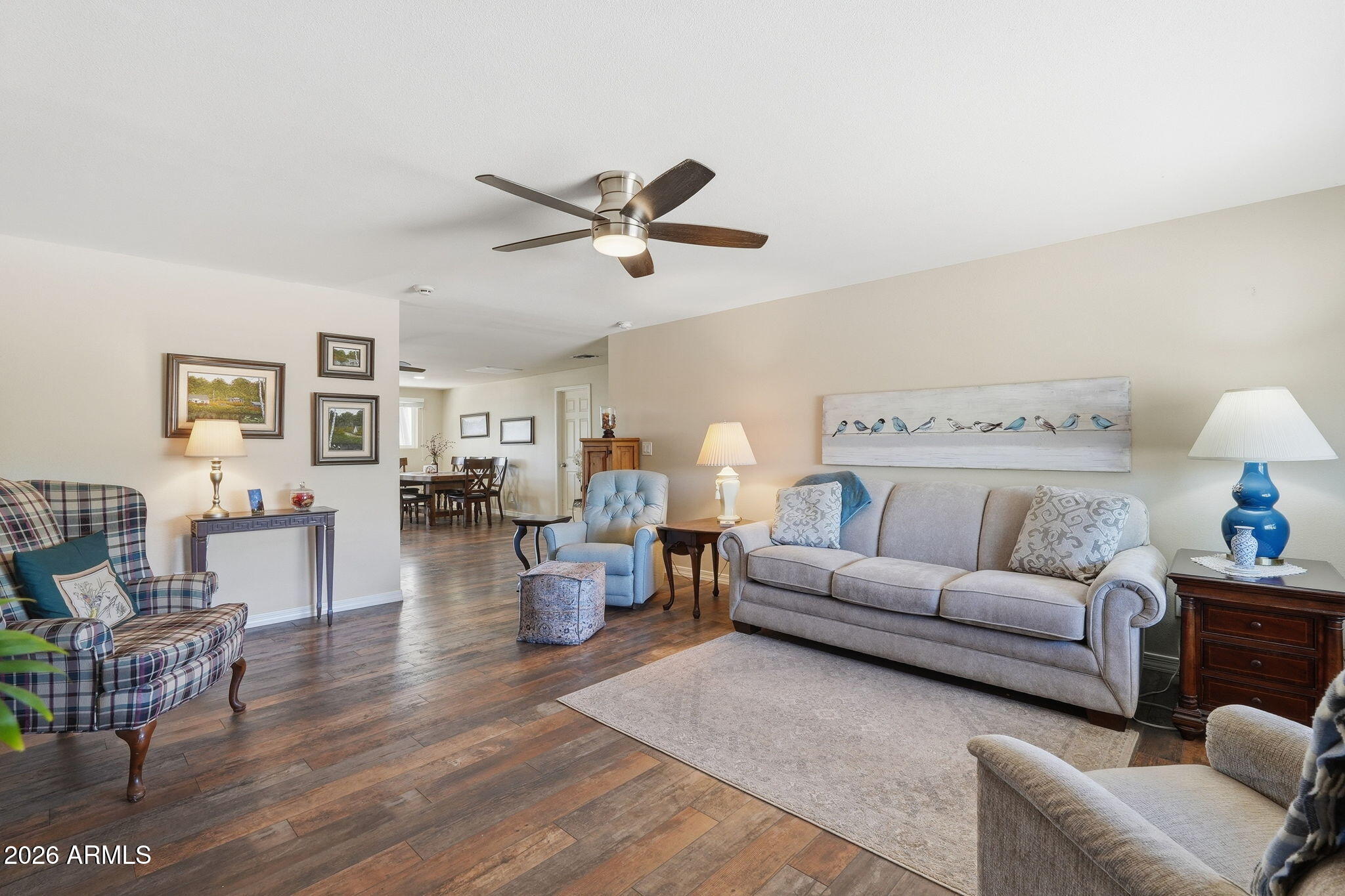 3765 E PERSHING Avenue