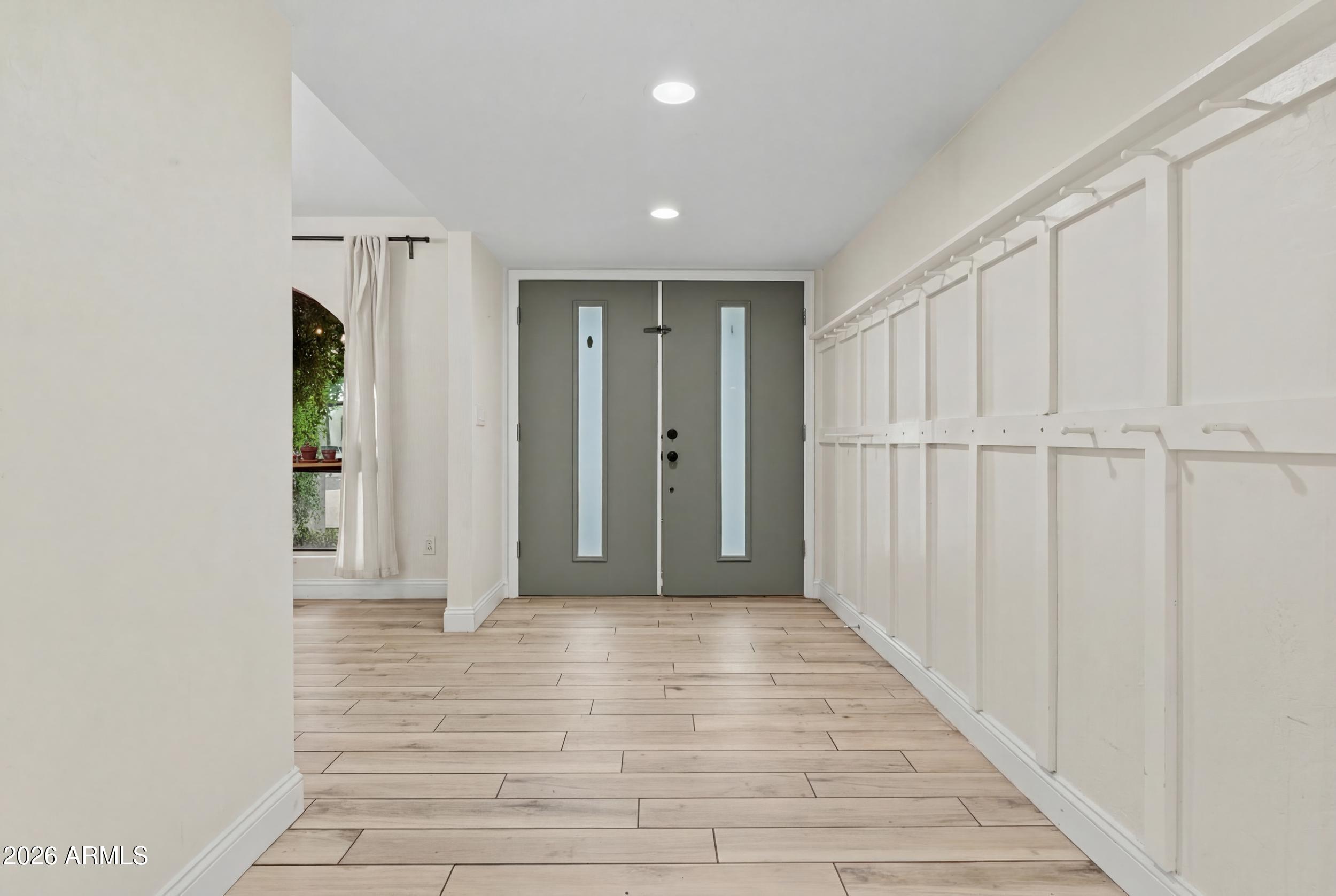 1745 N ASHBROOK Circle