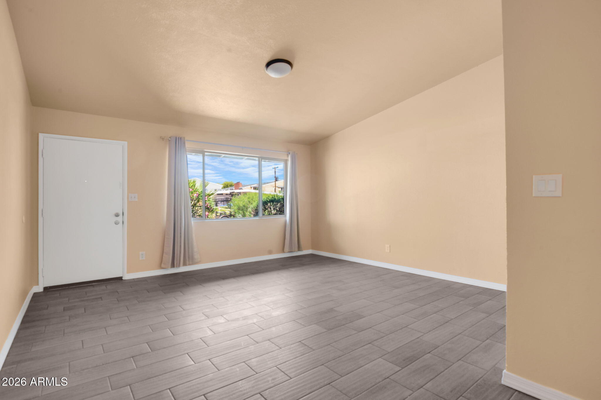 EAST GARDEN GROVE - Residential Income