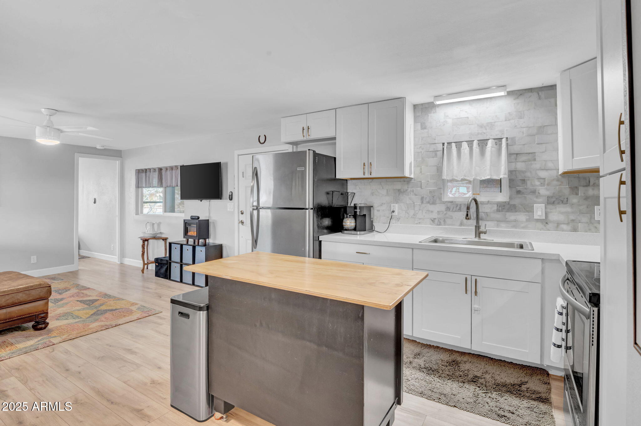 8639 E DELILAH Avenue