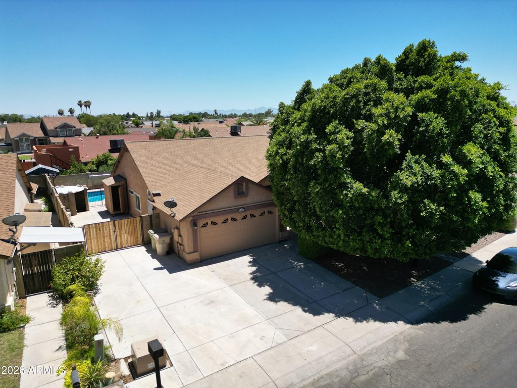 Photo of 6419 W Madras Lane, Glendale, AZ 85306 (MLS # 7045297)