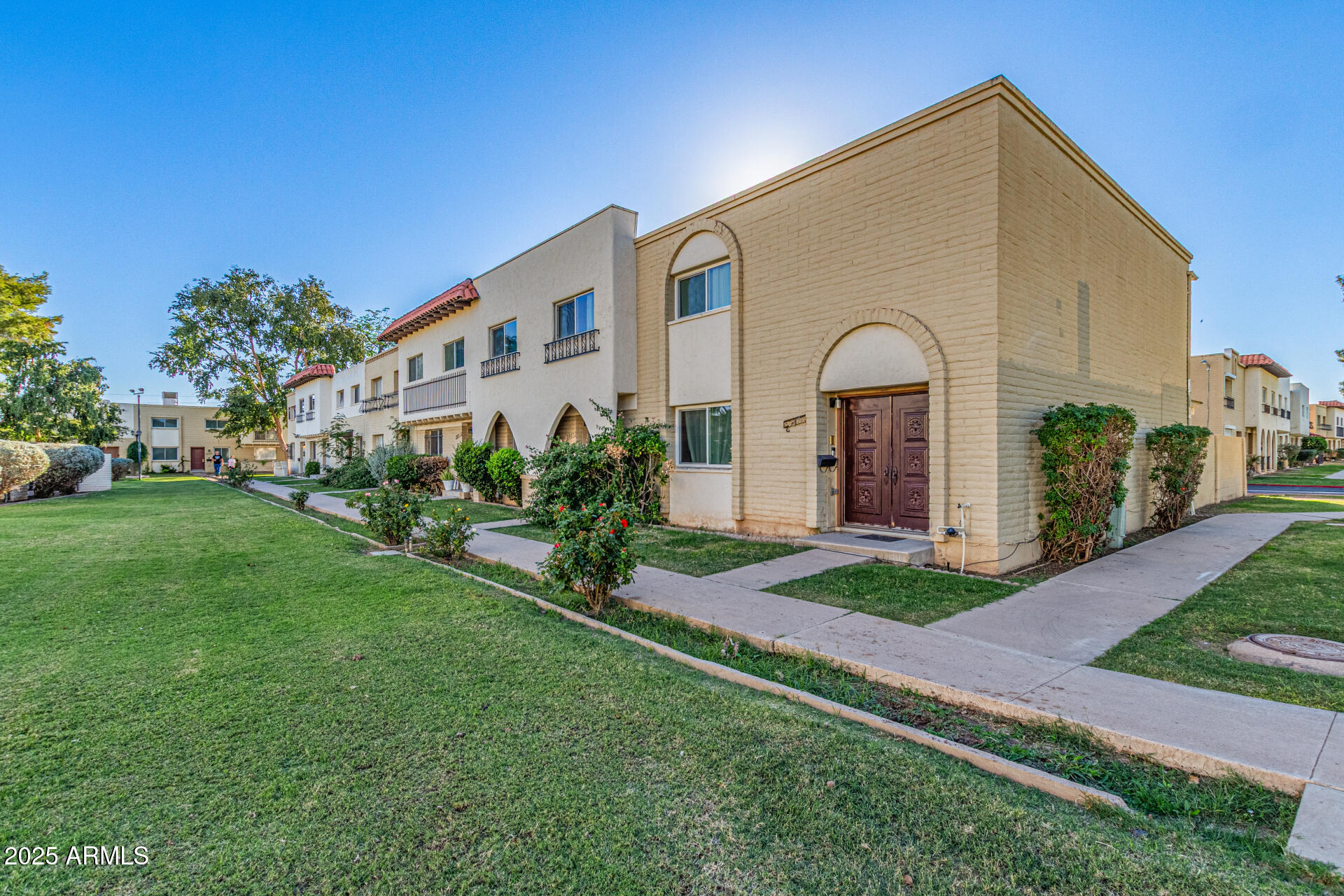 2017 W HAZELWOOD Parkway