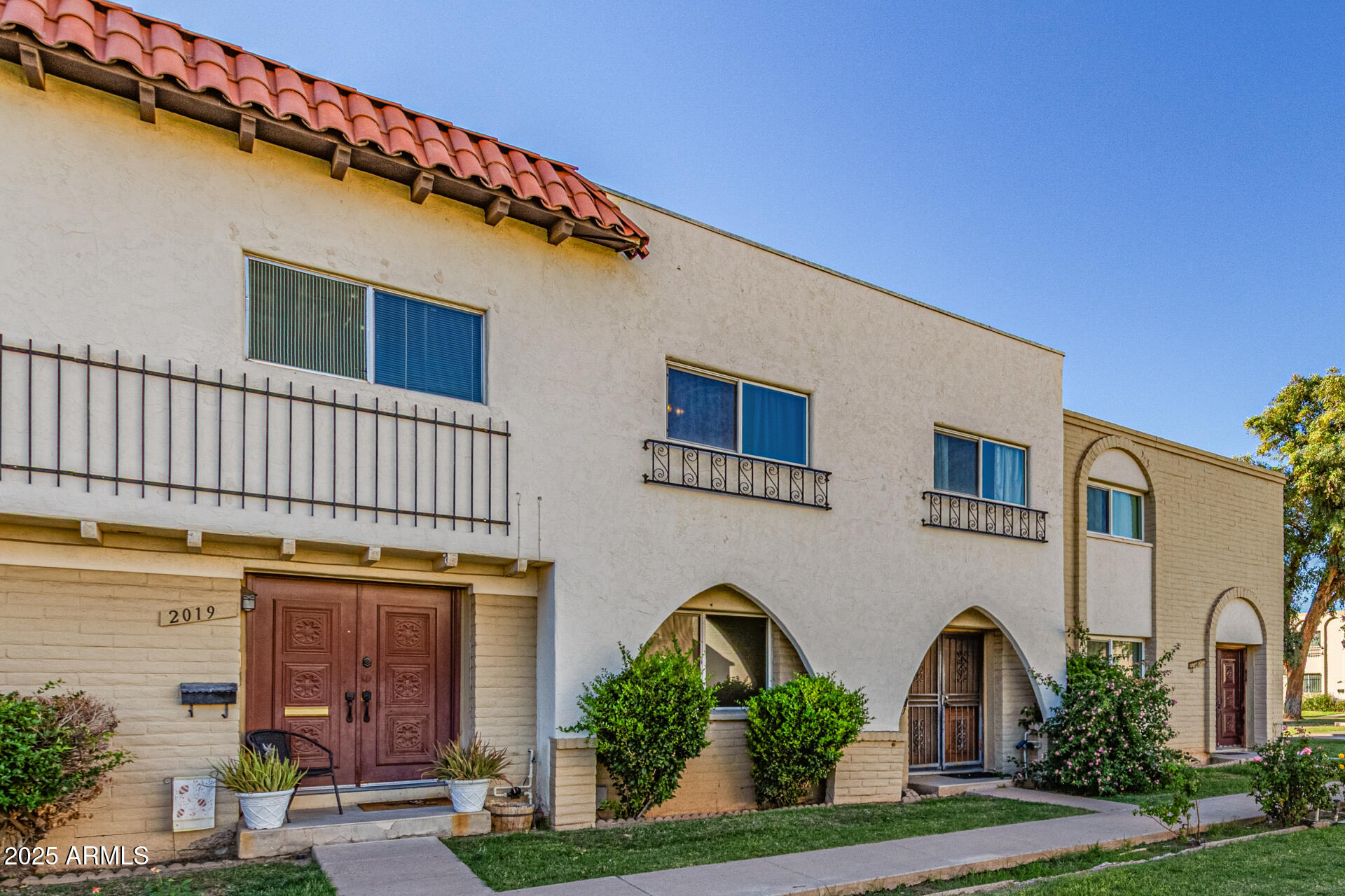 2017 W HAZELWOOD Parkway