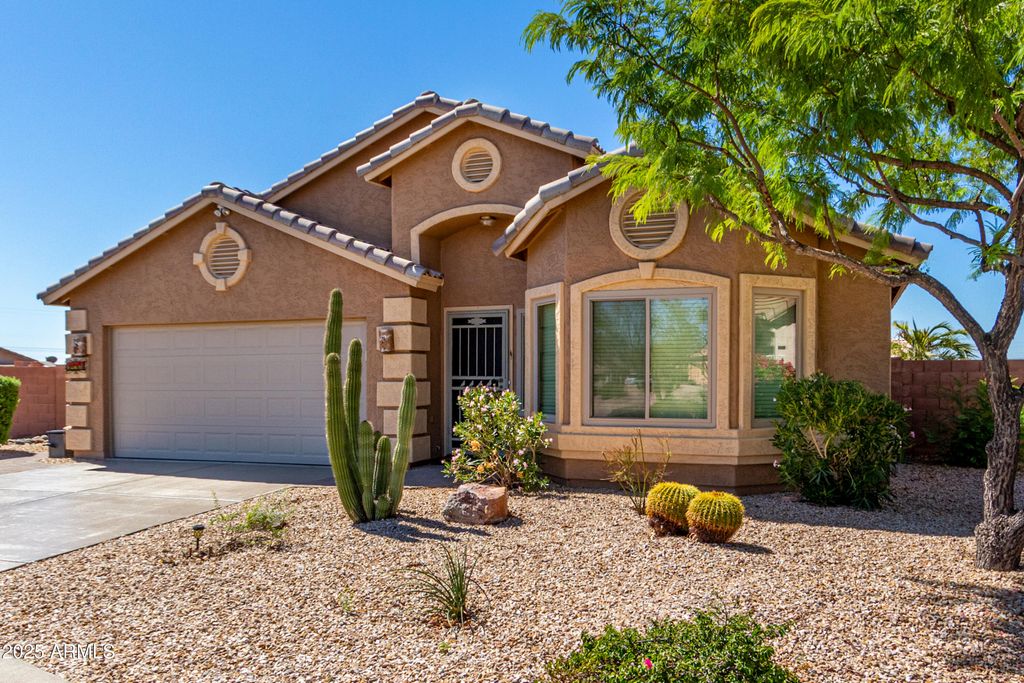 Photo of 9255 E Shasta Drive, Gold Canyon, AZ 85118 (MLS # 6926854)