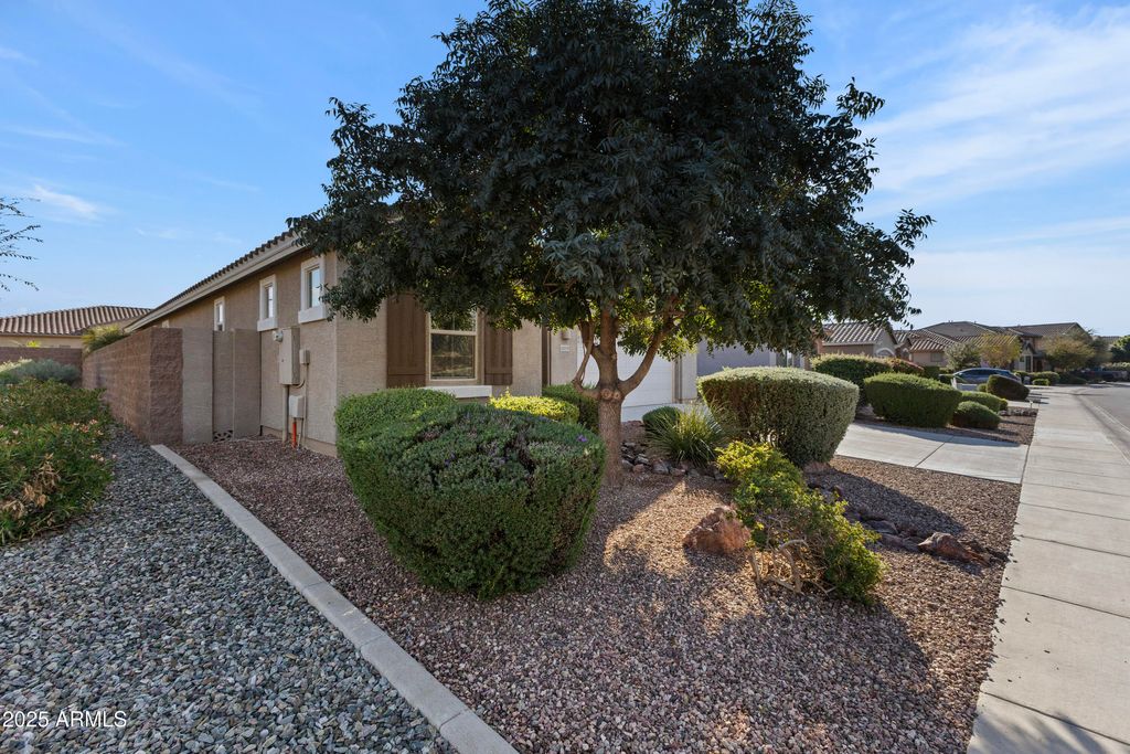 Photo of 4859 S Arroyo Lane, Gilbert, AZ 85298 (MLS # 6955505)