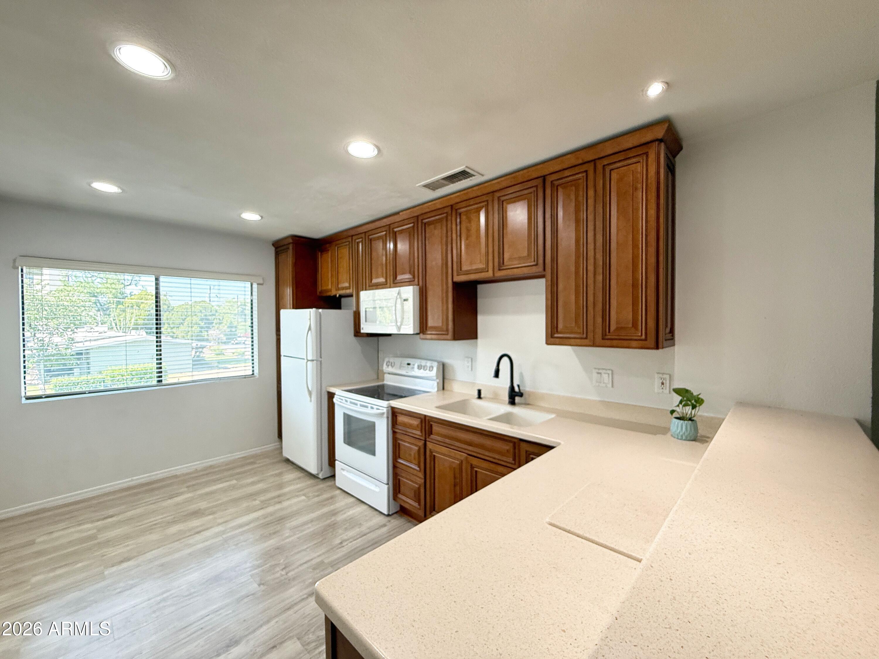 749 E Montebello Avenue 233