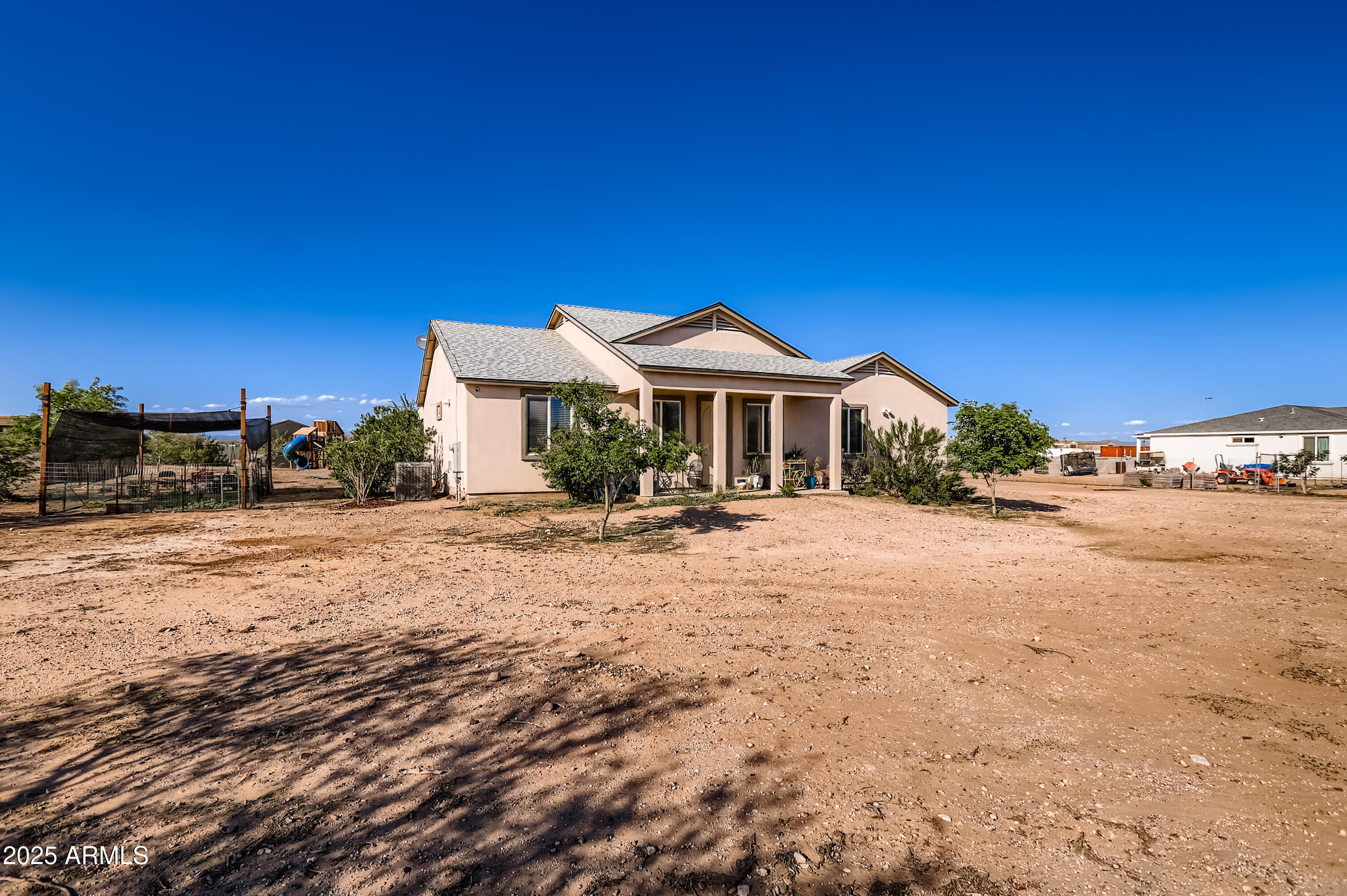 22136 W GAMBIT Trail