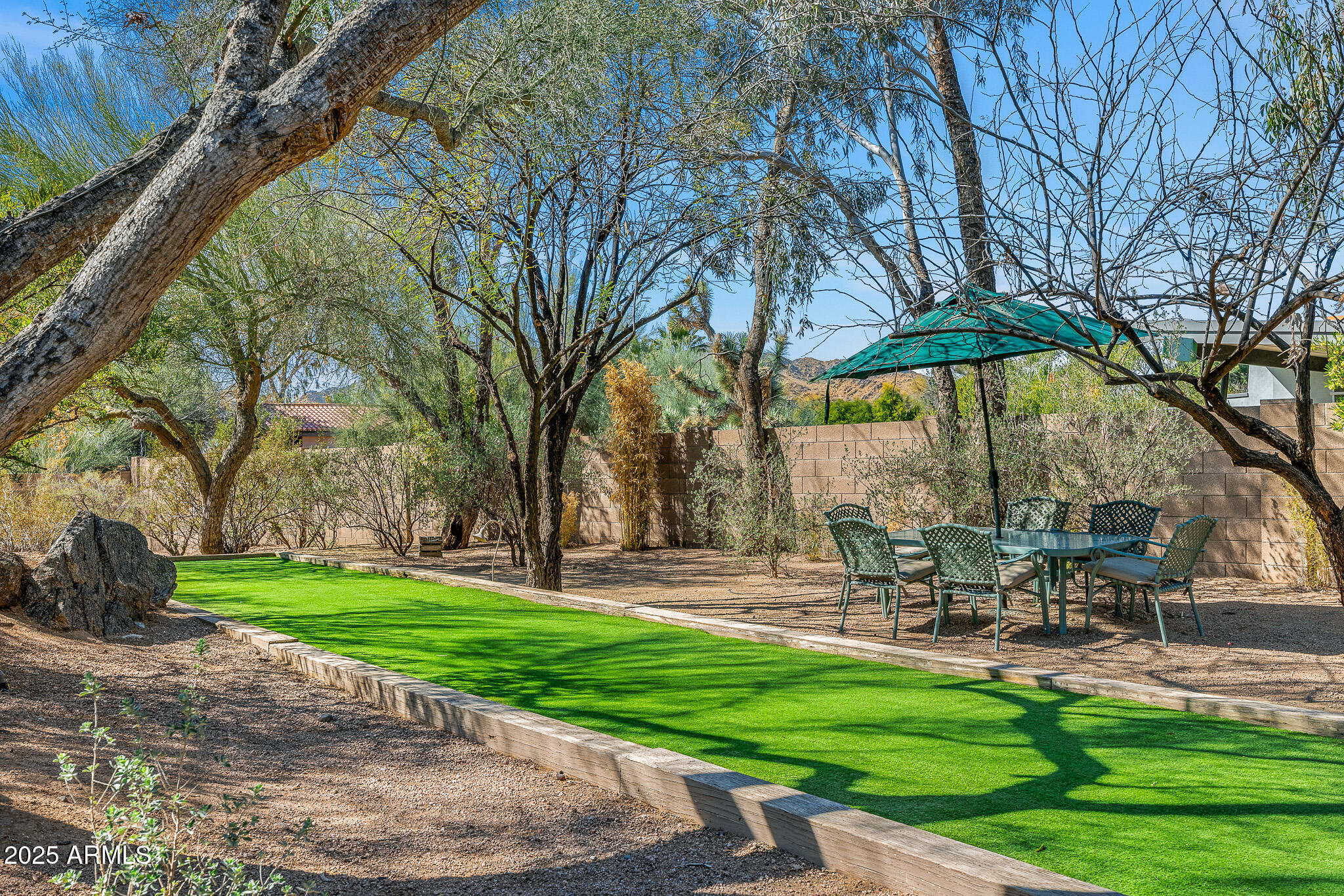 6301 N CAMELBACK MANOR Drive 5