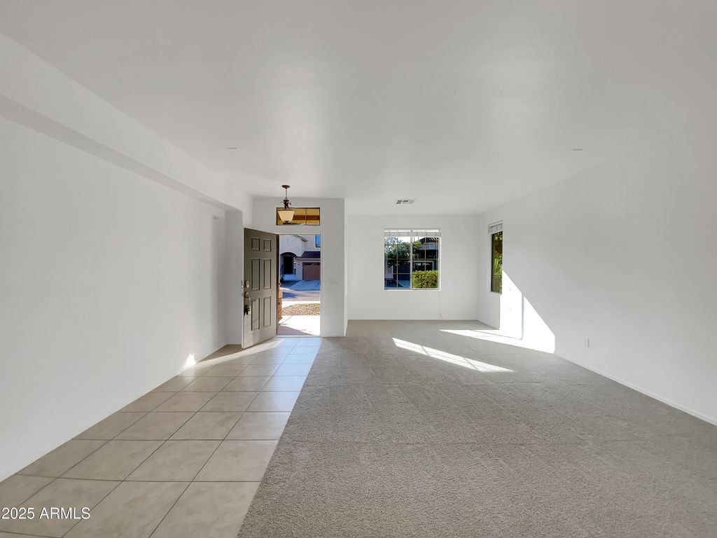 Photo of 230 W Pacific Drive, Casa Grande, AZ 85122 (MLS # 6952746)