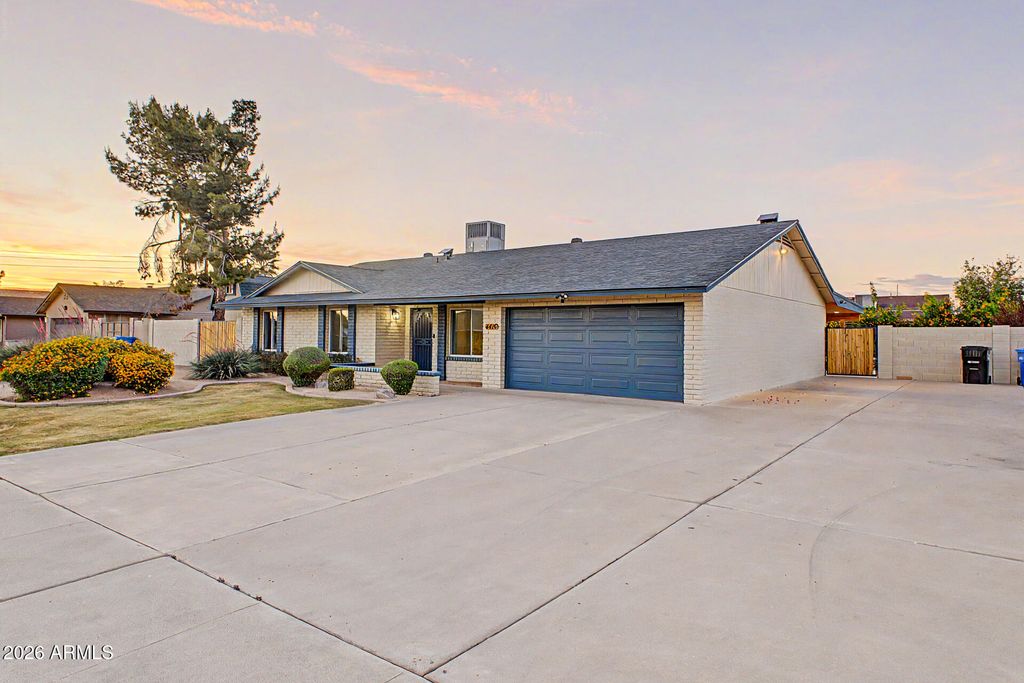 Photo of 4416 E Kelton Lane, Phoenix, AZ 85032 (MLS # 7013422)